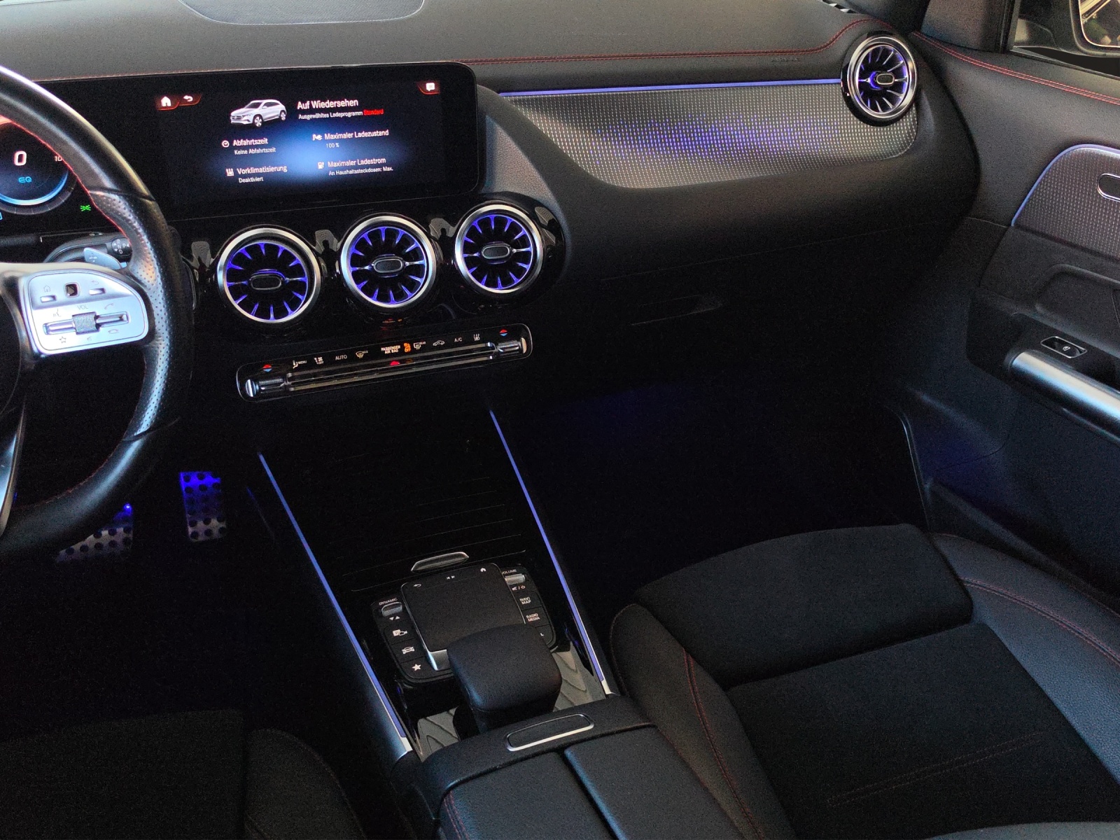 MERCEDES-BENZ EQA 350 AMG Line 4Matic-image-13