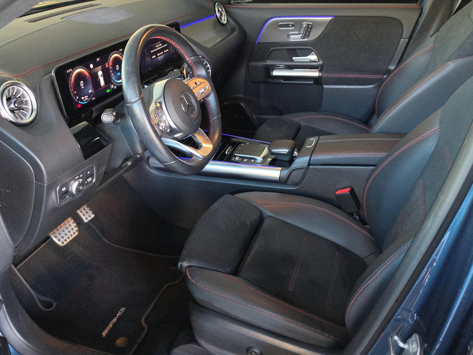 MERCEDES-BENZ EQA 350 AMG Line 4Matic-image-7