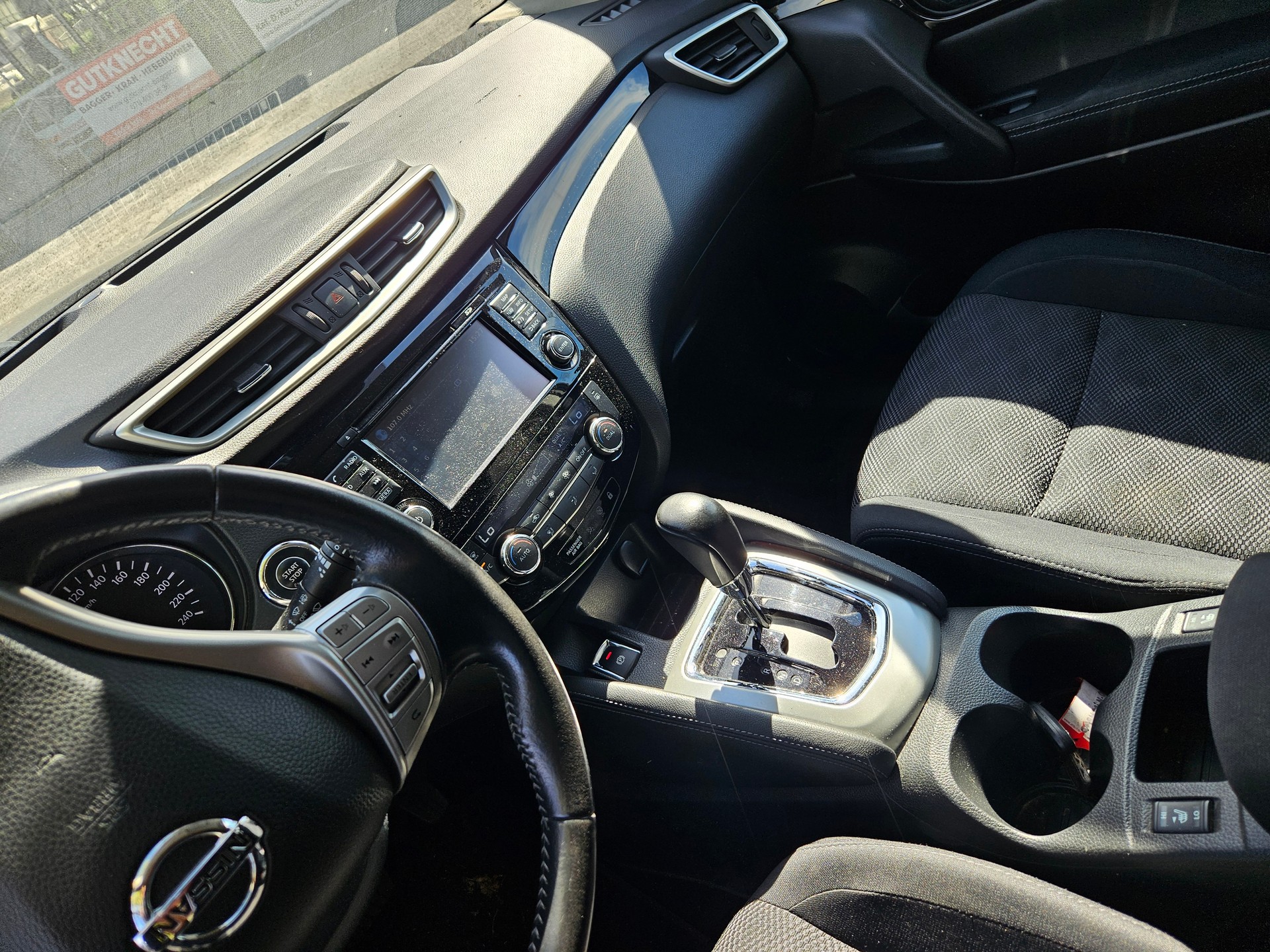NISSAN Qashqai 1.2 DIG-T N-Connecta Xtronic CVT-image-11