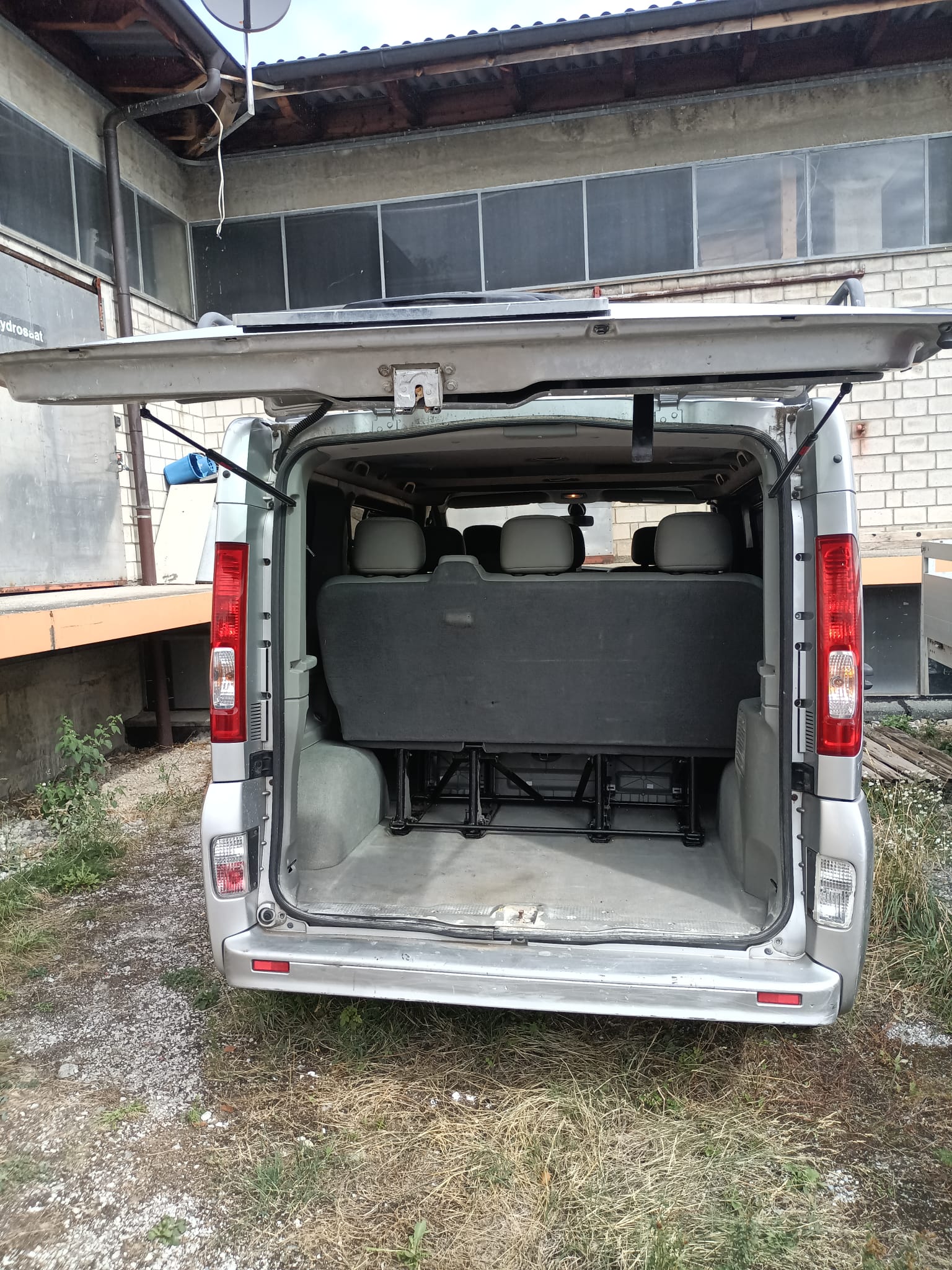 NISSAN 2.5 dCi Comfort 7P.