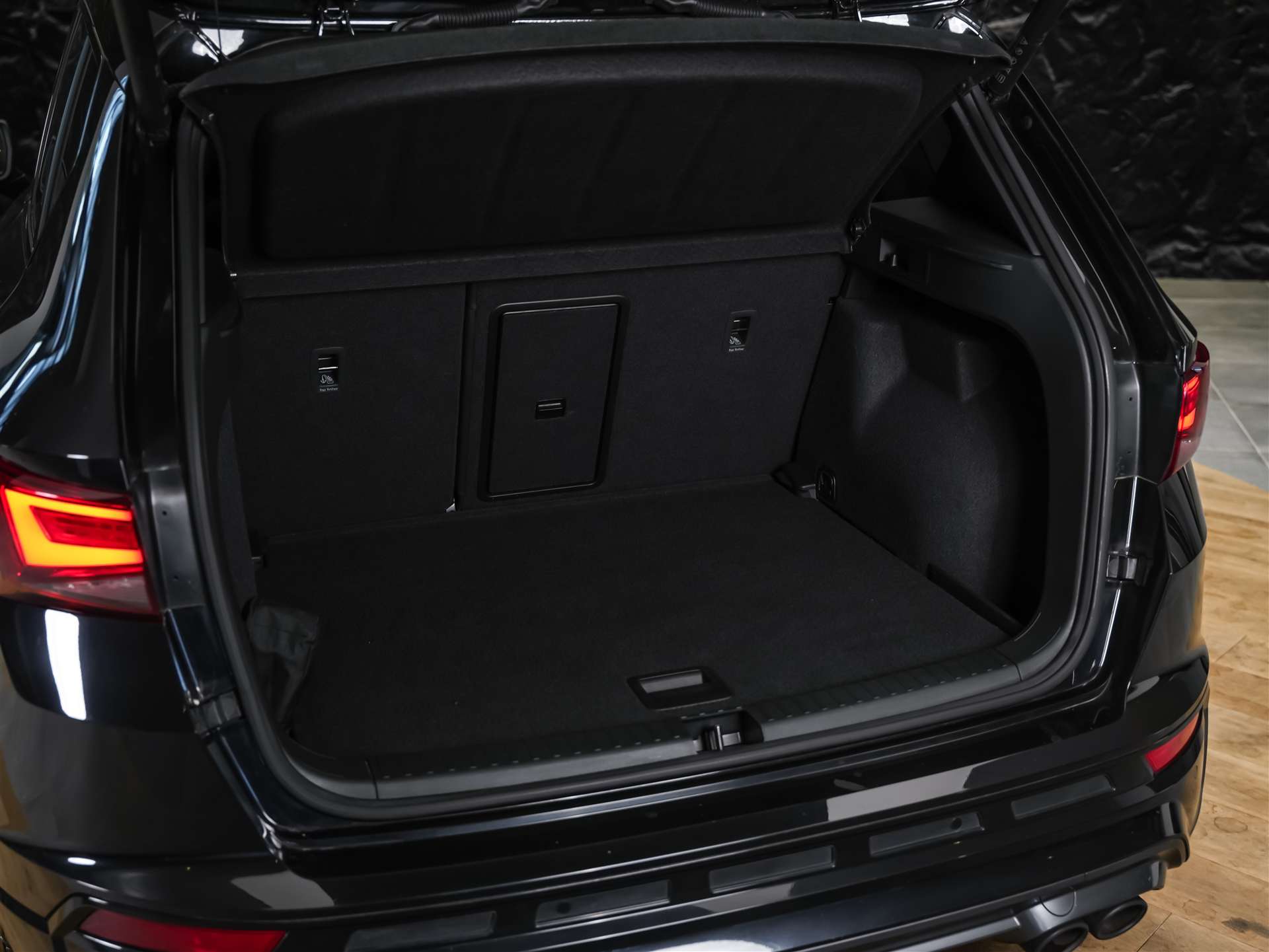 CUPRA Ateca 2.0TSI VZ 4Drive DSG *SOFORT VERFÜGBAR*Panorama*-image-45