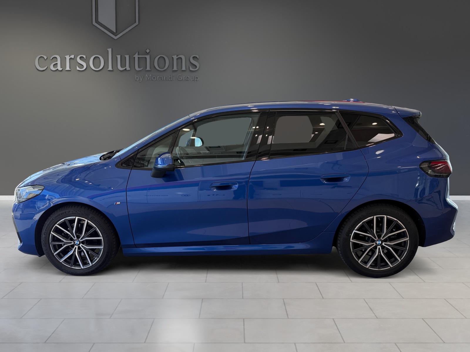 BMW 218d Active Tourer M Sport DKG-showroom-element-1