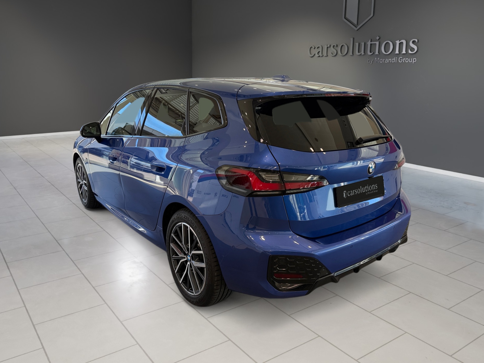 BMW 218d Active Tourer M Sport DKG-showroom-element-2