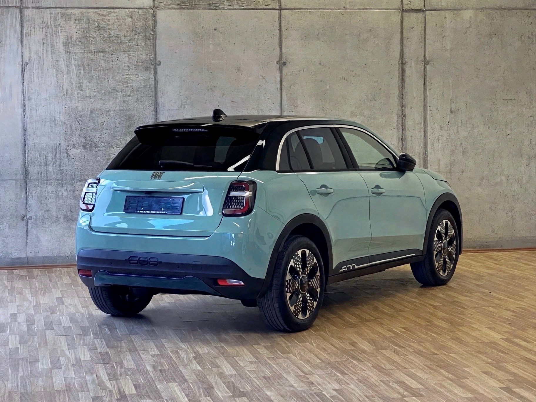 FIAT 600h*MildHybrid*Swiss*La Prima*-showroom-element-2