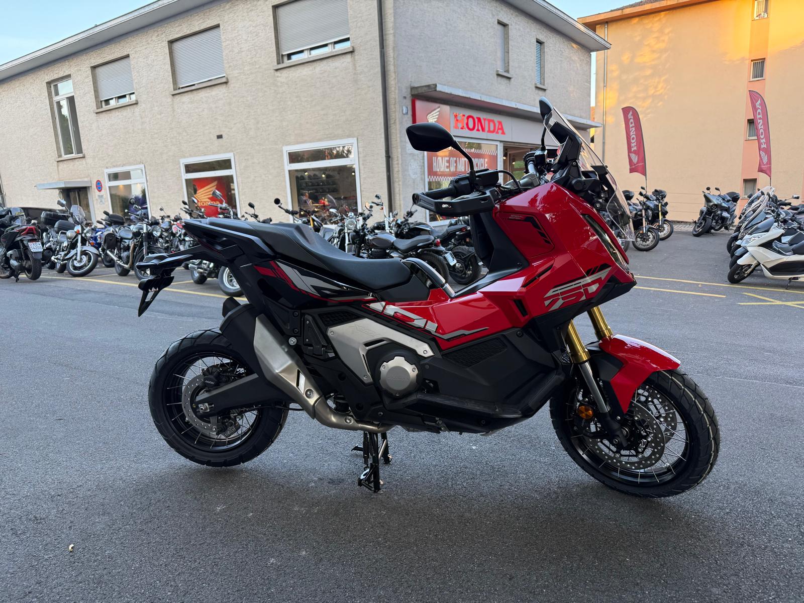 HONDA X-ADV 750 (35kW) 2027-image-3