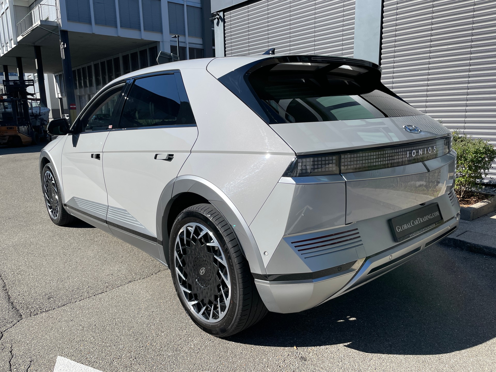 HYUNDAI Ioniq 5 72kWh Vertex 4WD-showroom-element-2