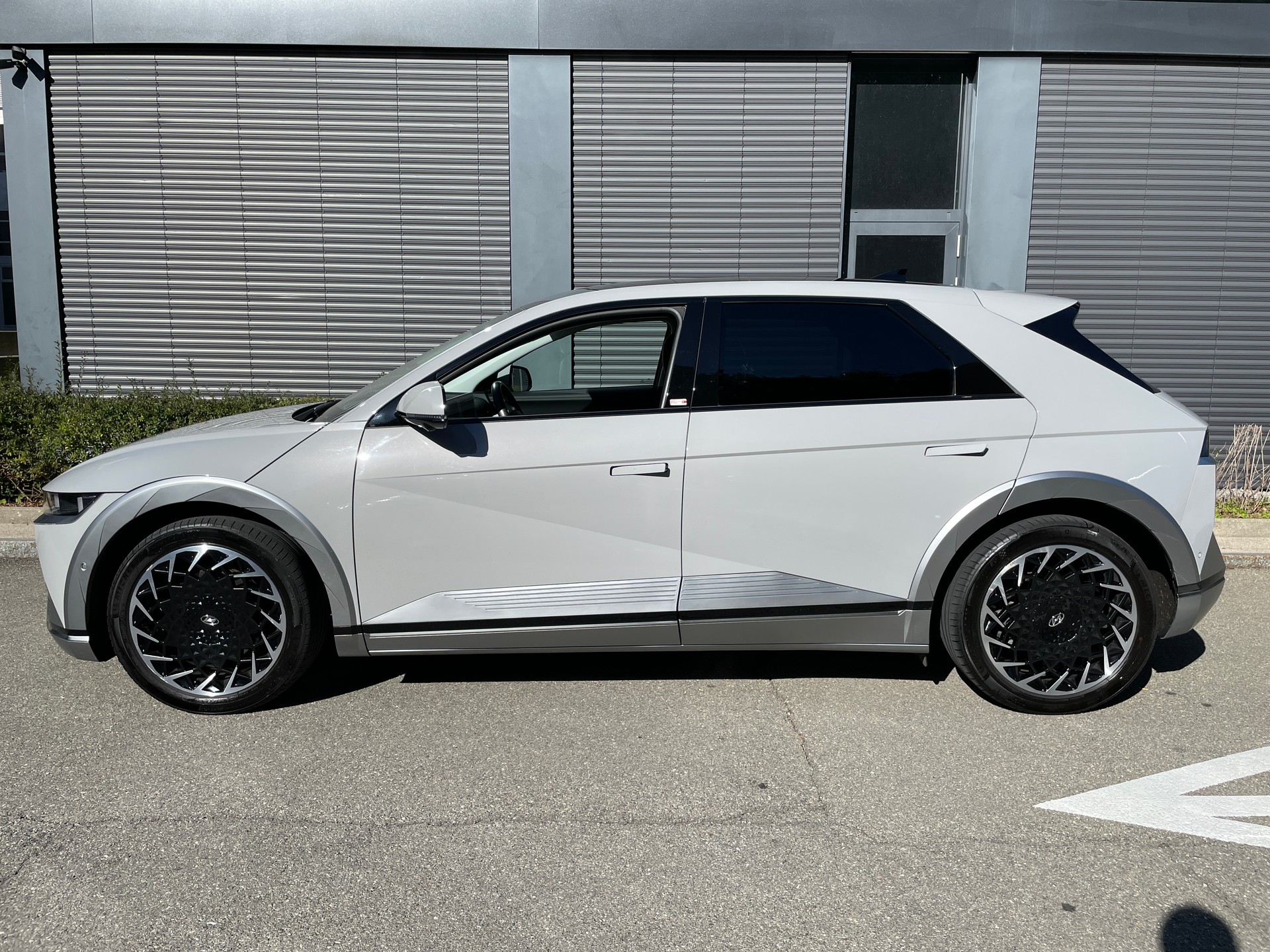 HYUNDAI Ioniq 5 72kWh Vertex 4WD-showroom-element-1