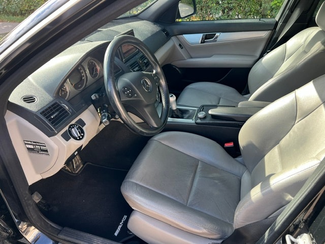 MERCEDES-BENZ C 220 CDI Avantgarde-image-6
