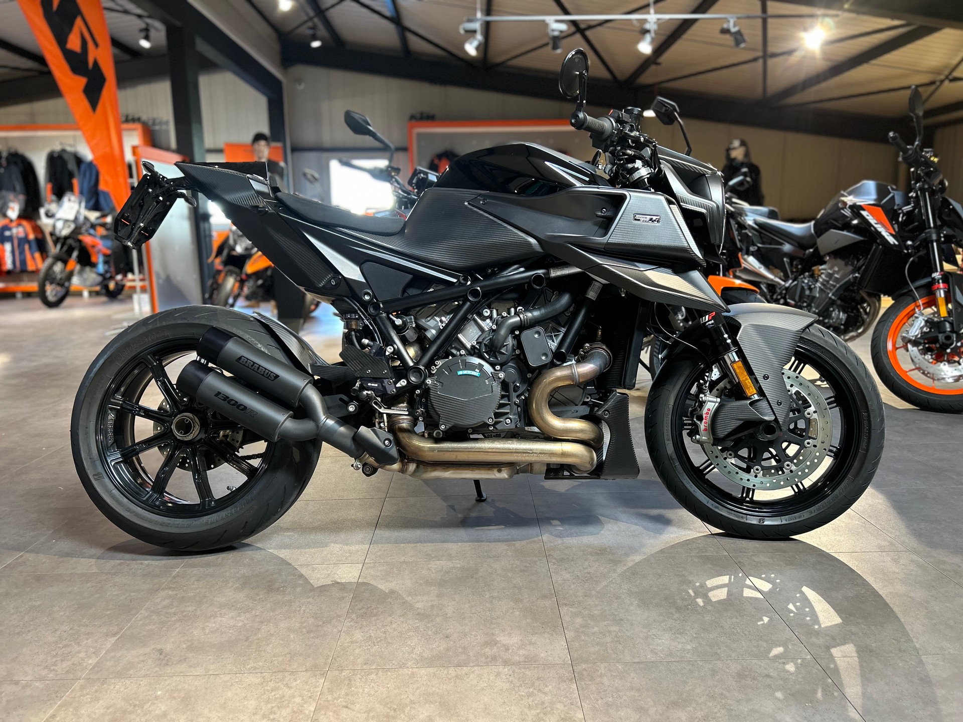 KTM 1290 Super Duke R EVO-image-1