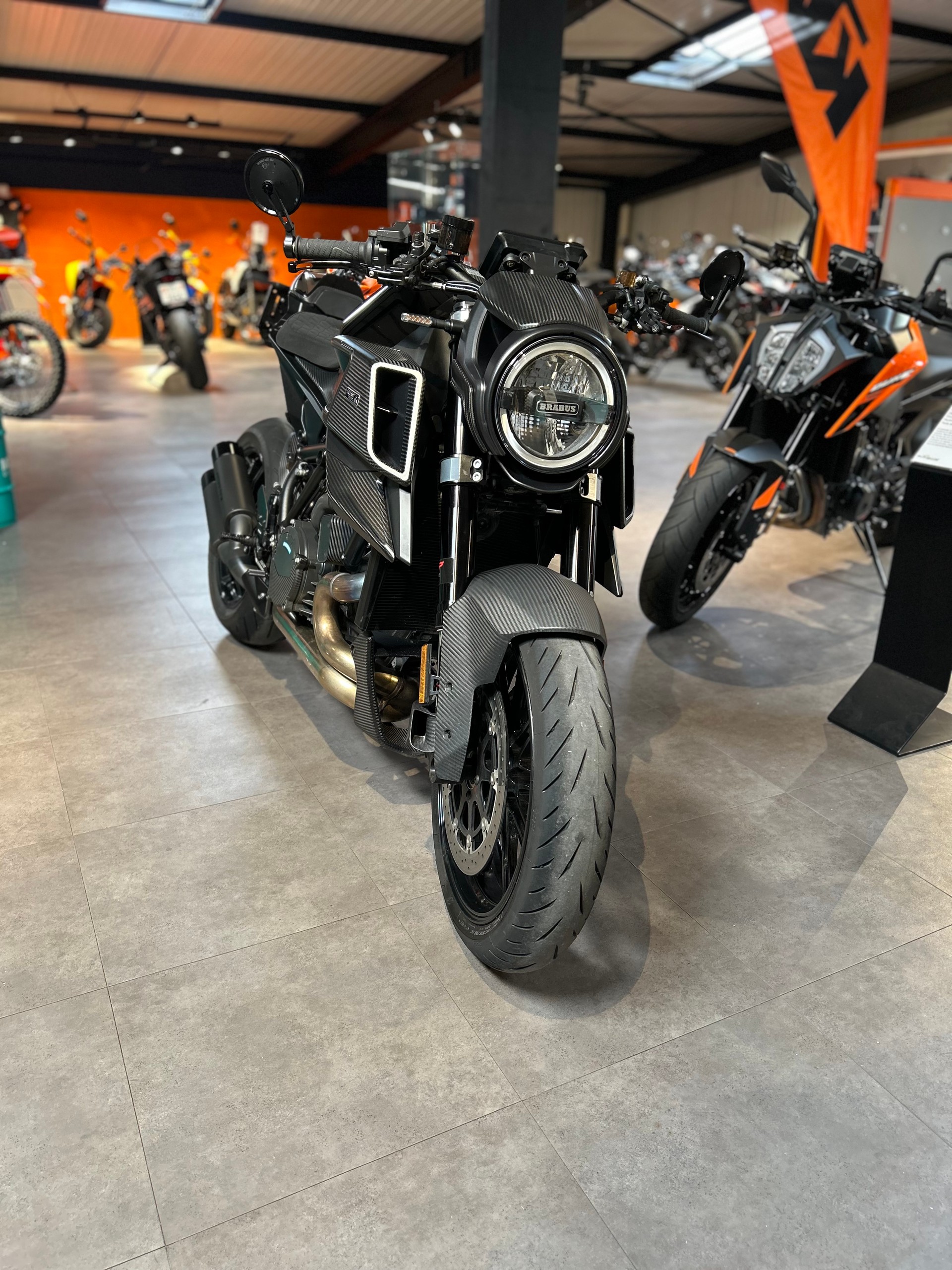 KTM 1290 Super Duke R EVO-image-0