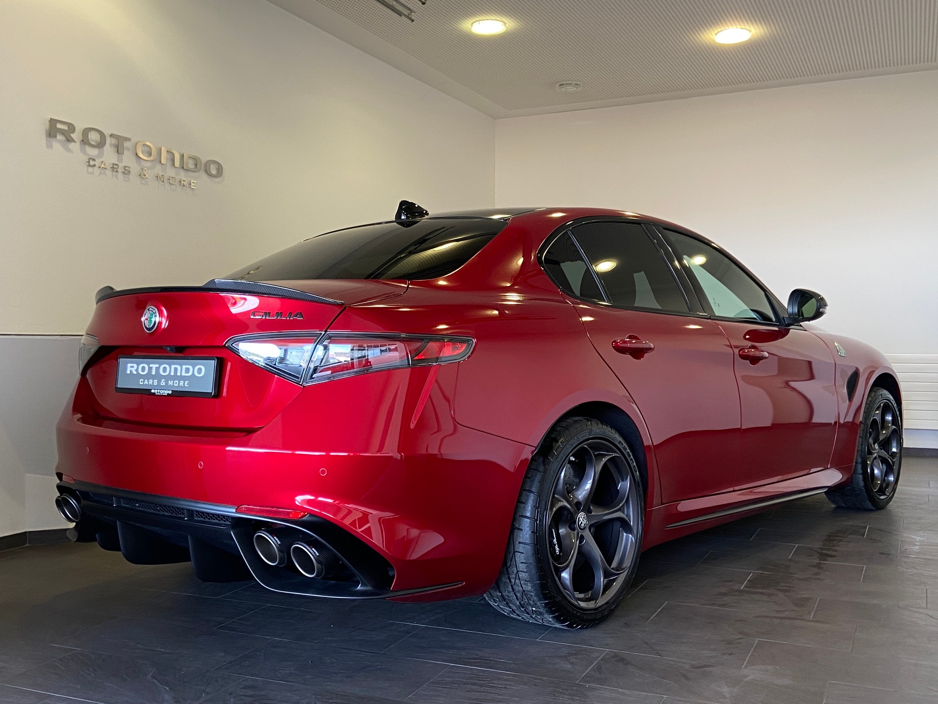 ALFA ROMEO Giulia 2.9 V6 Quadrifoglio Super Sport Carbonroof 1 of 275-showroom-element-1