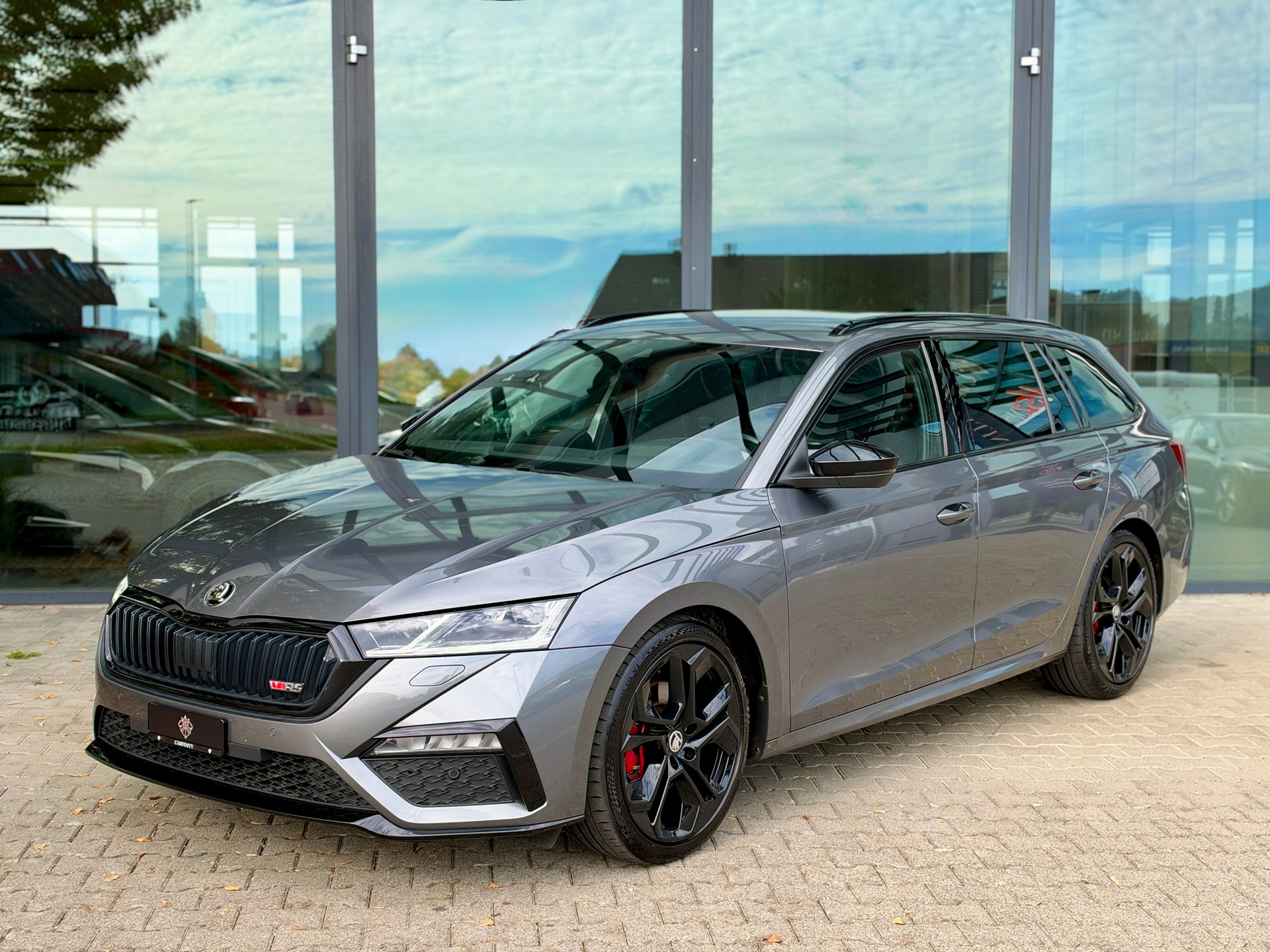 SKODA Octavia Combi 2.0 TDI DSG RS 4x4-showroom-element-2