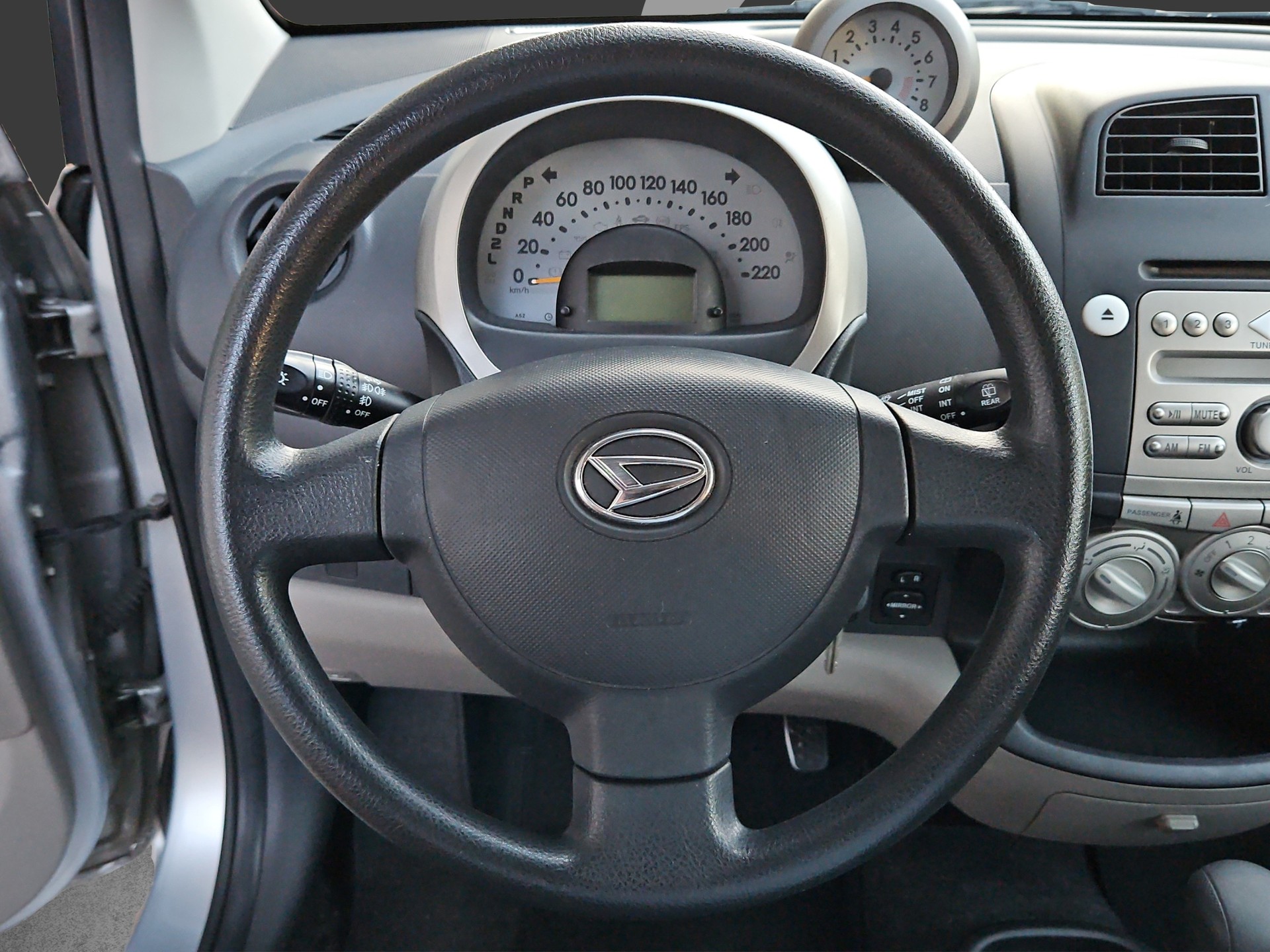 DAIHATSU Sirion 1.3 S eco-4WD Automatic-image-12