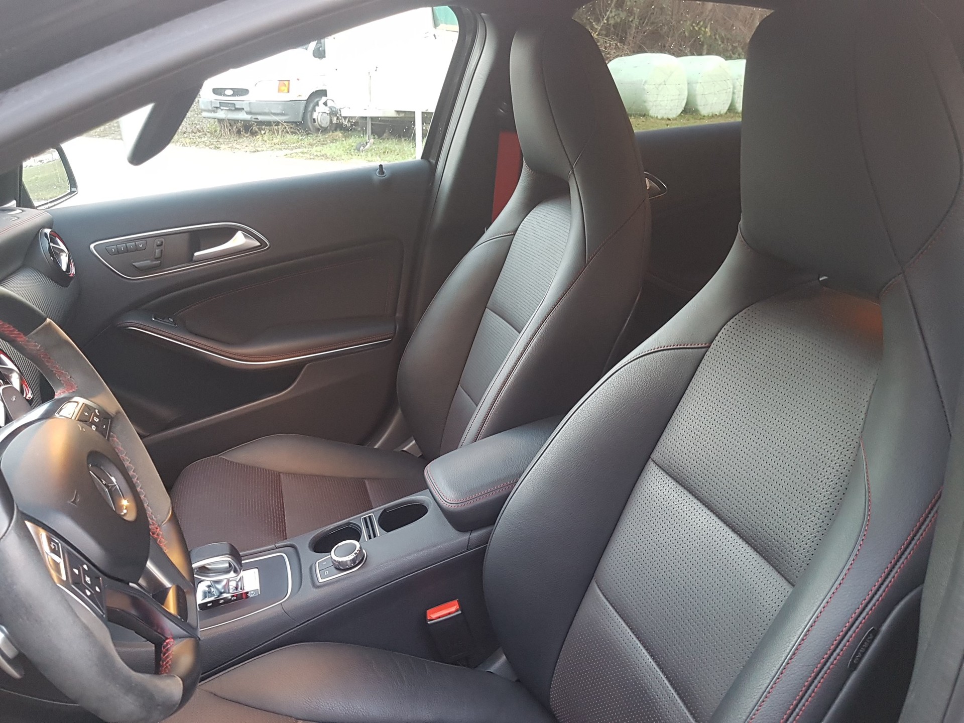 MERCEDES-BENZ A 45 AMG 4Matic Speedshift 7G-DCT-image-6