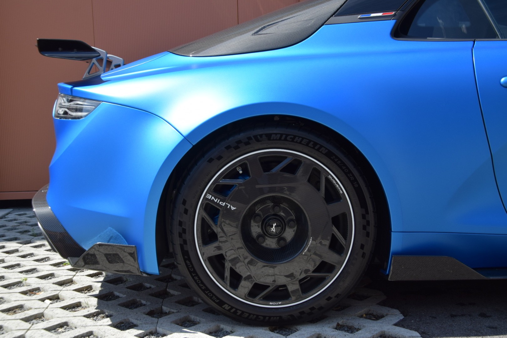 ALPINE A110 R - "Bleu Matt * Etrier Bleu * Pack Service inclus gratuit"-image-4