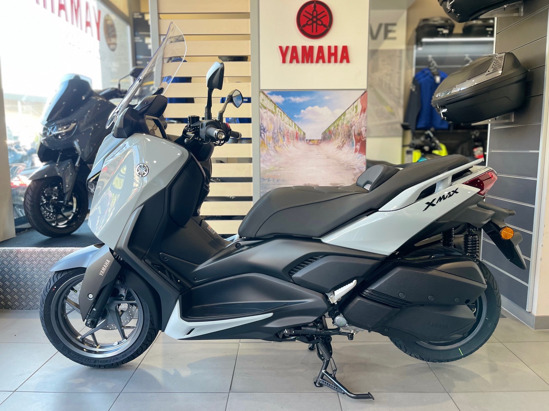 YAMAHA X-Max 300 Tech Max +-image-5