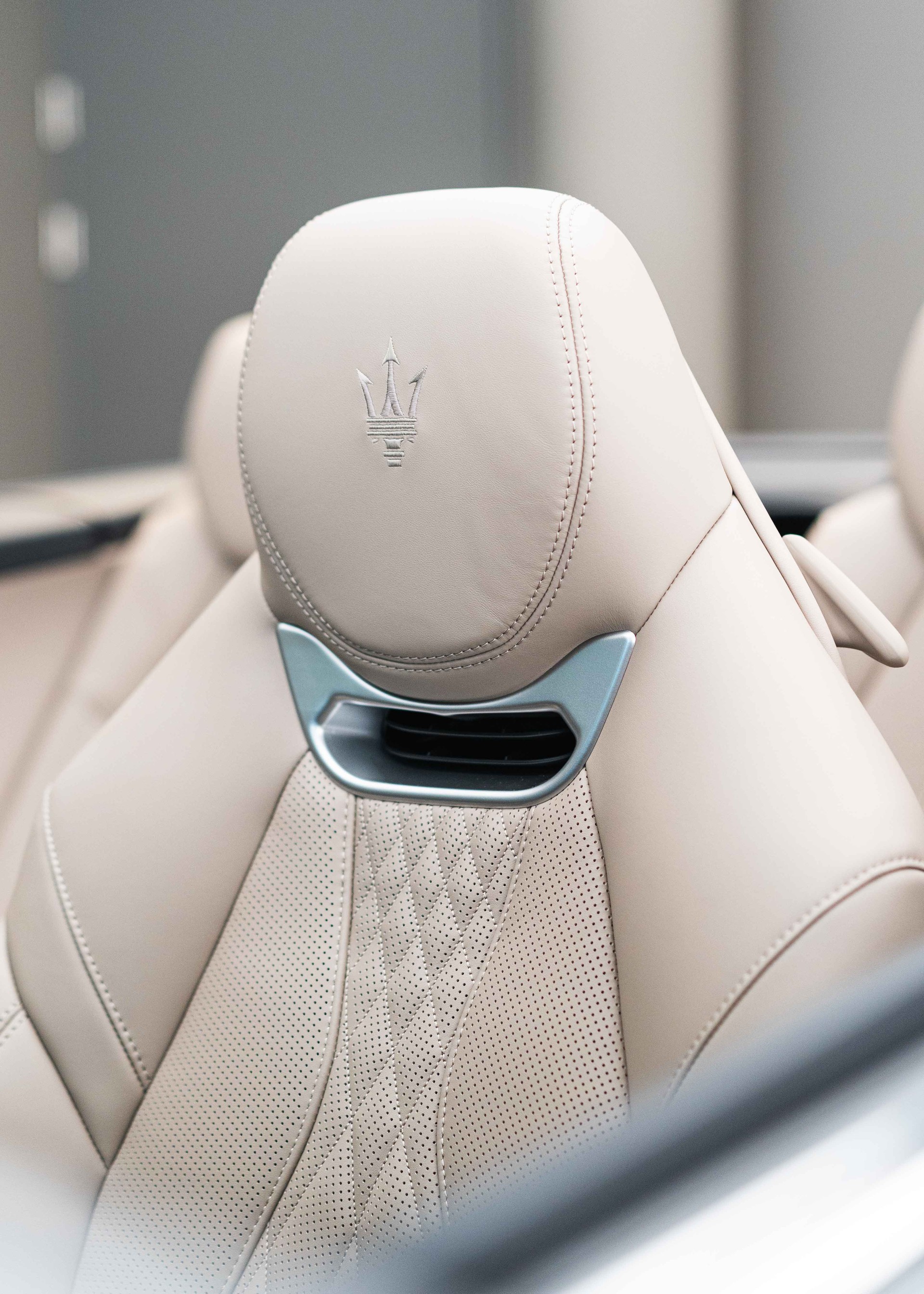 MASERATI GranCabrio Modena - Verde Giada - 2.99% Leasing-image-15