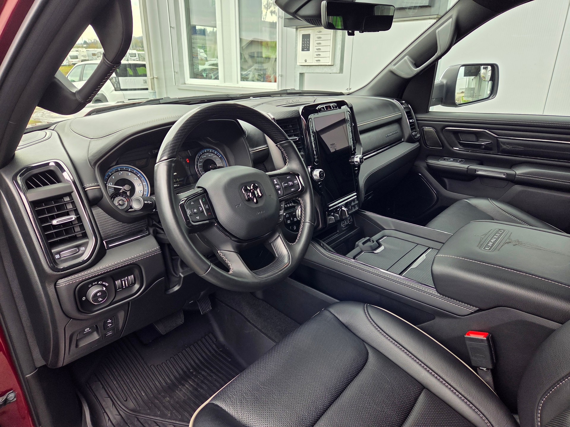 DODGE Ram 1500 5.7 V8 4x4 Limited 396PS / 3.5T AHK-image-8