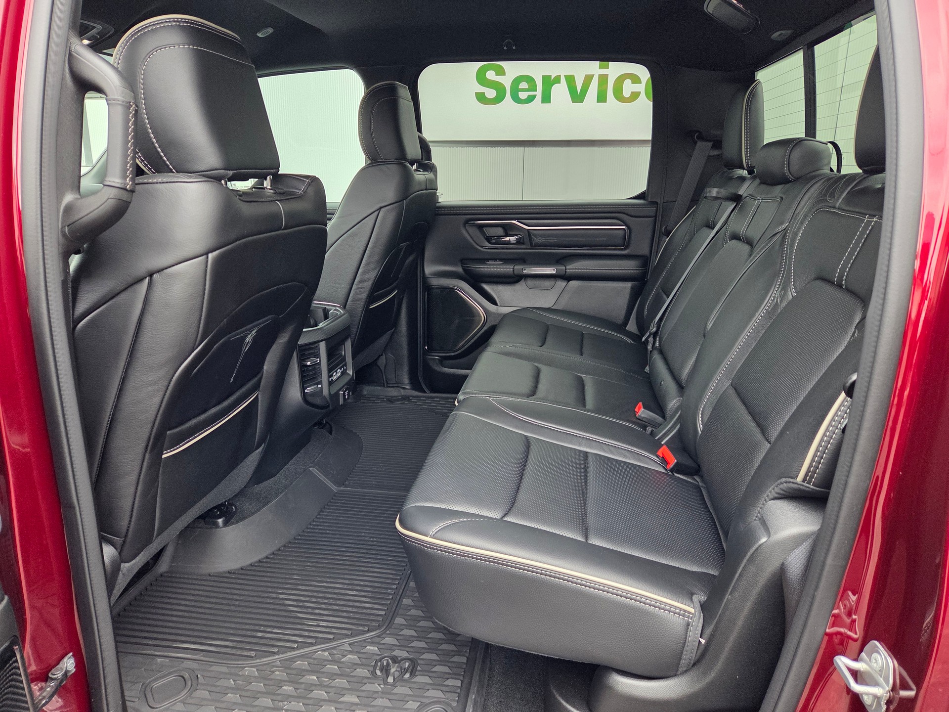 DODGE Ram 1500 5.7 V8 4x4 Limited 396PS / 3.5T AHK-image-10