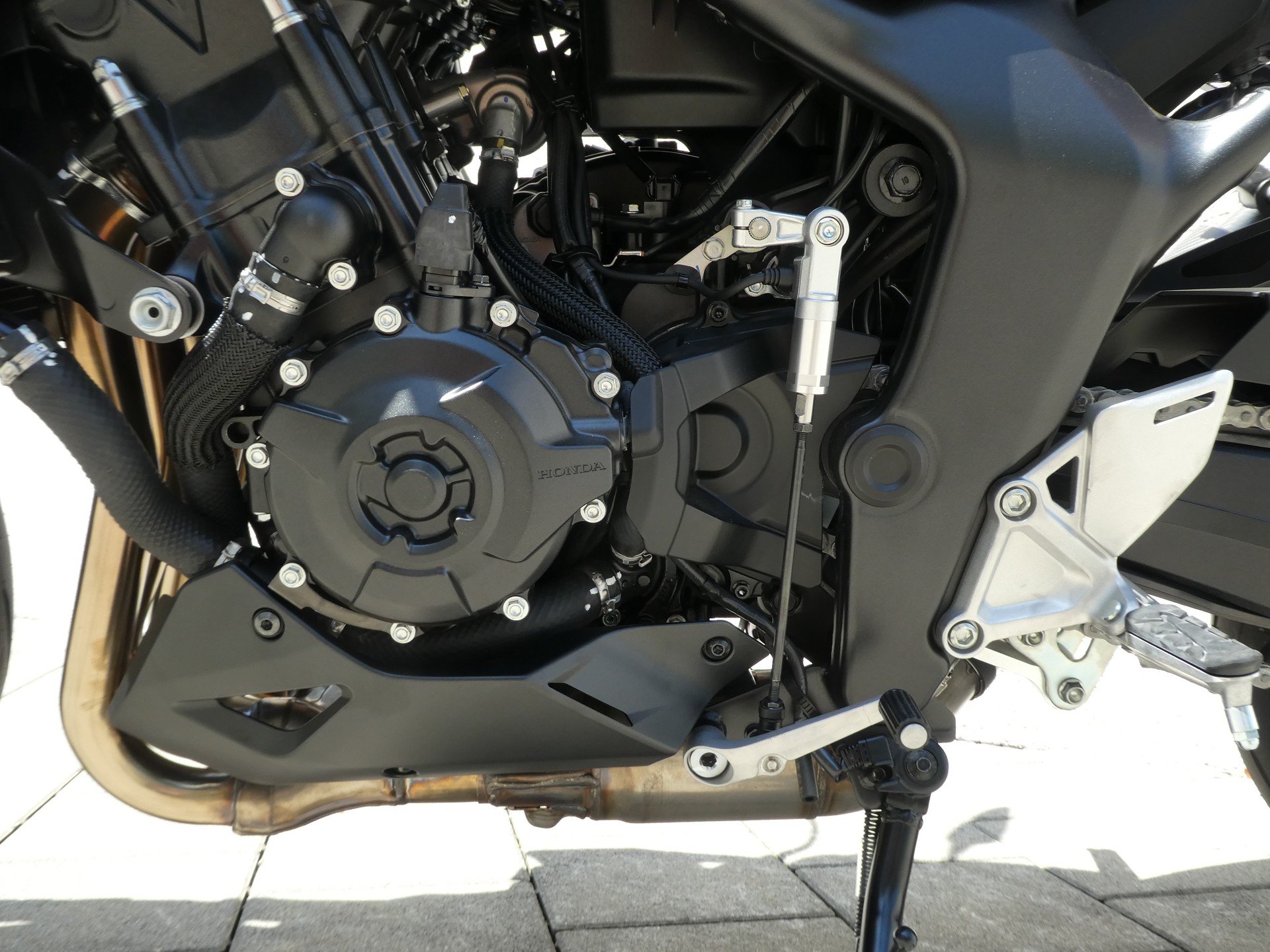 HONDA CB 1000 Hornet Hive Edition-image-2