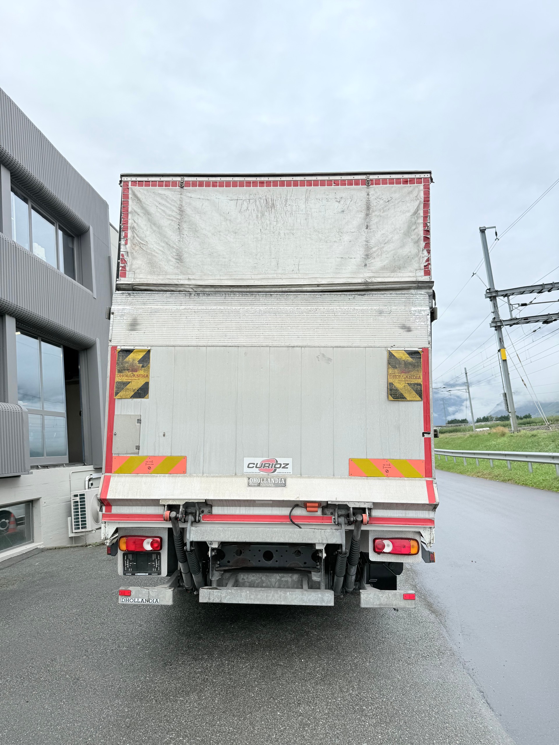IVECO EUROCARGO-showroom-element-2