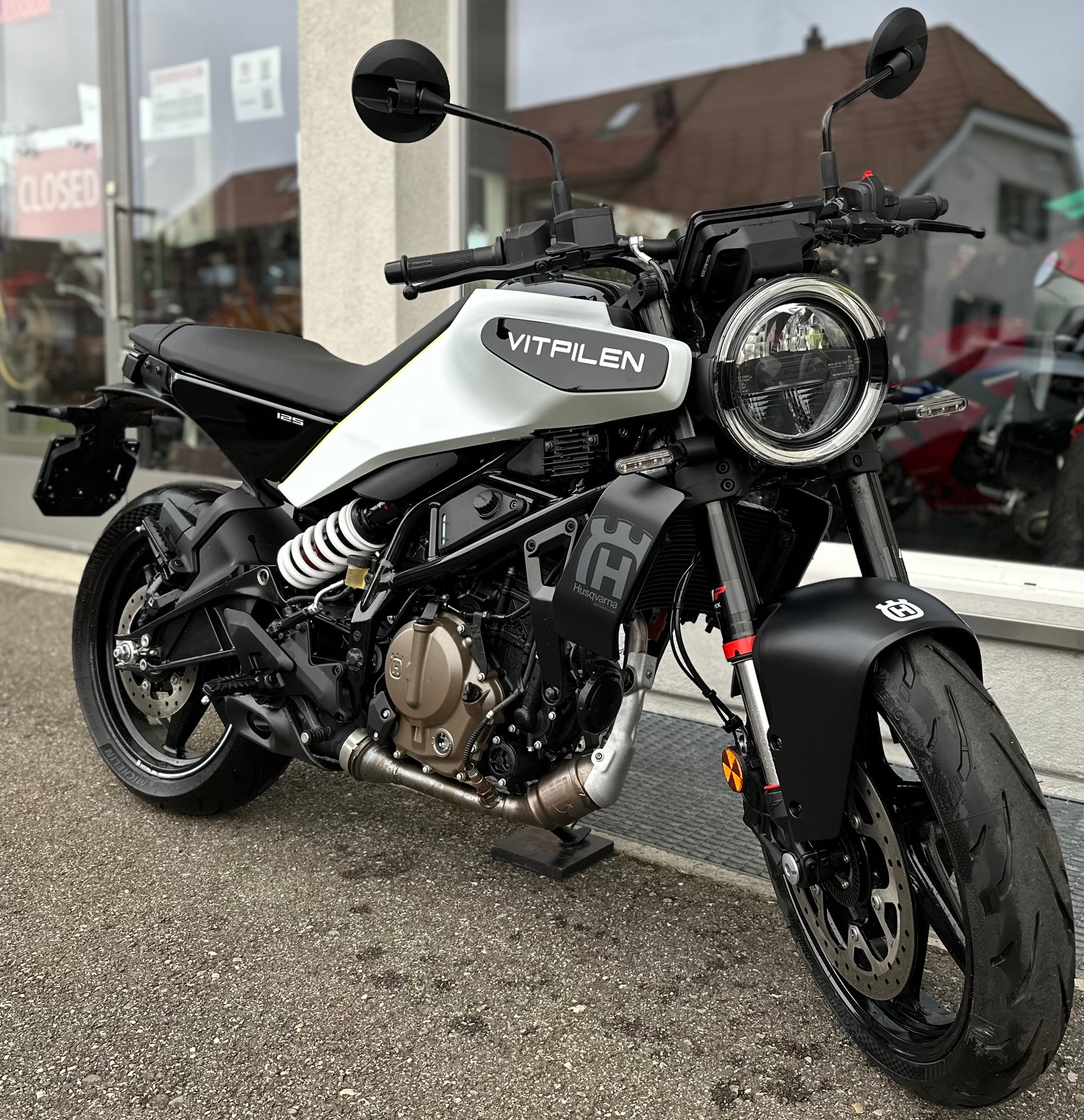 HUSQVARNA Vitpilen 125-image-2