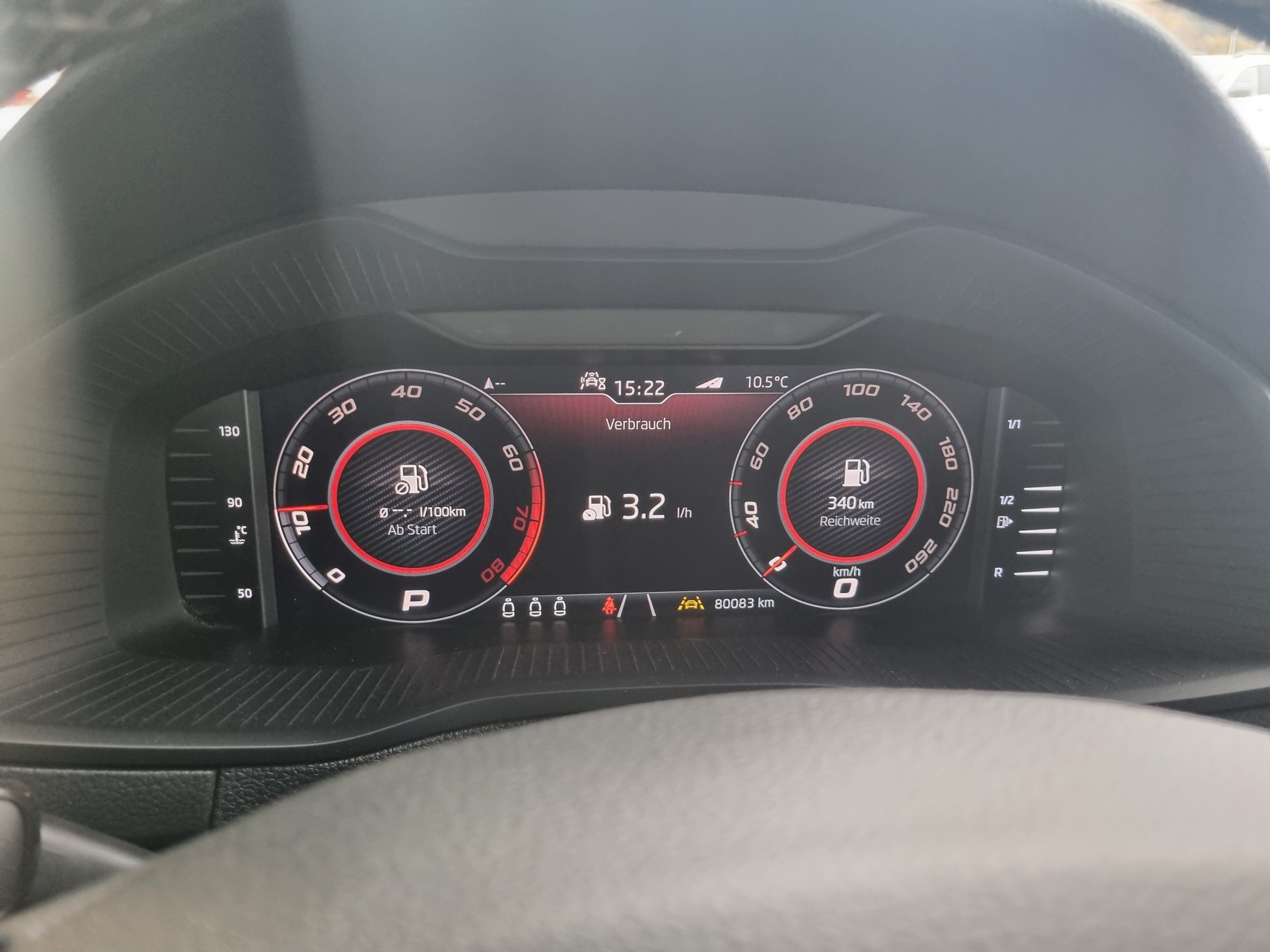 SKODA Karoq 1.5 TSI ACT SportLine DSG-image-11