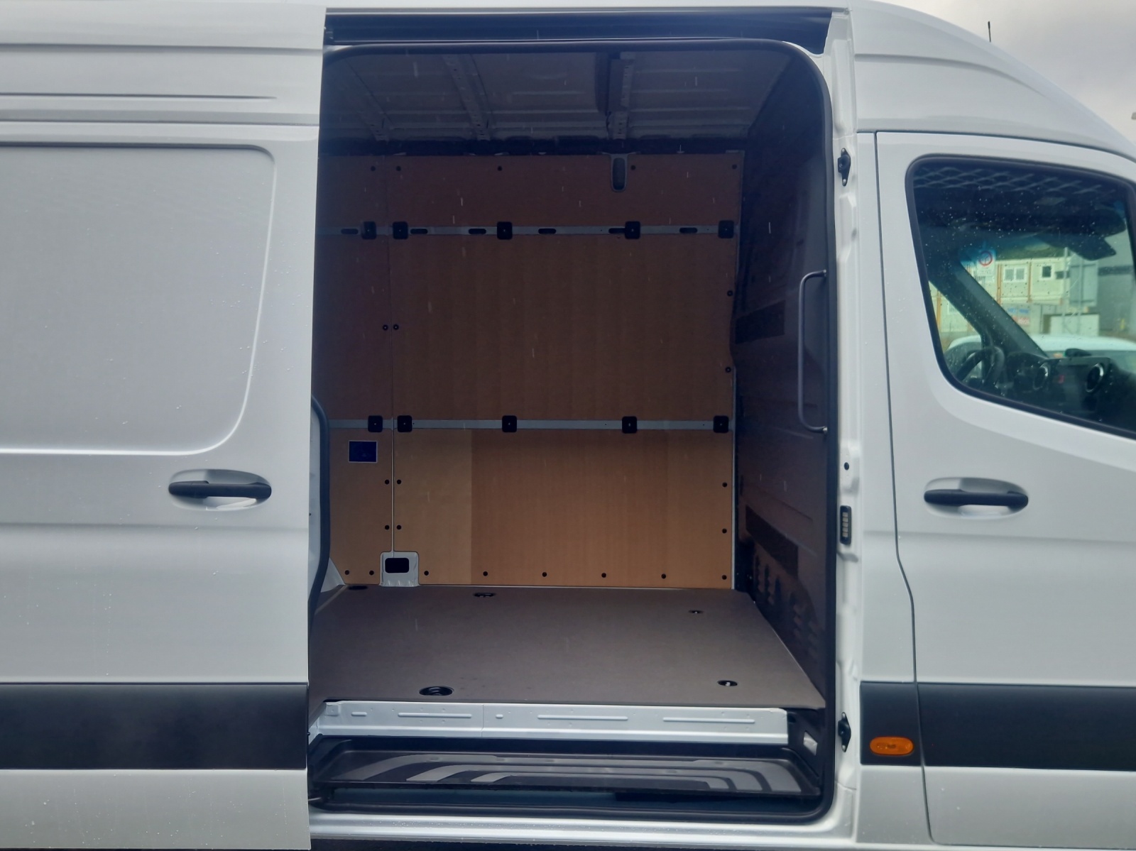 MERCEDES-BENZ Sprinter 315 CDI PRO Standard 9G-TRONIC-image-11