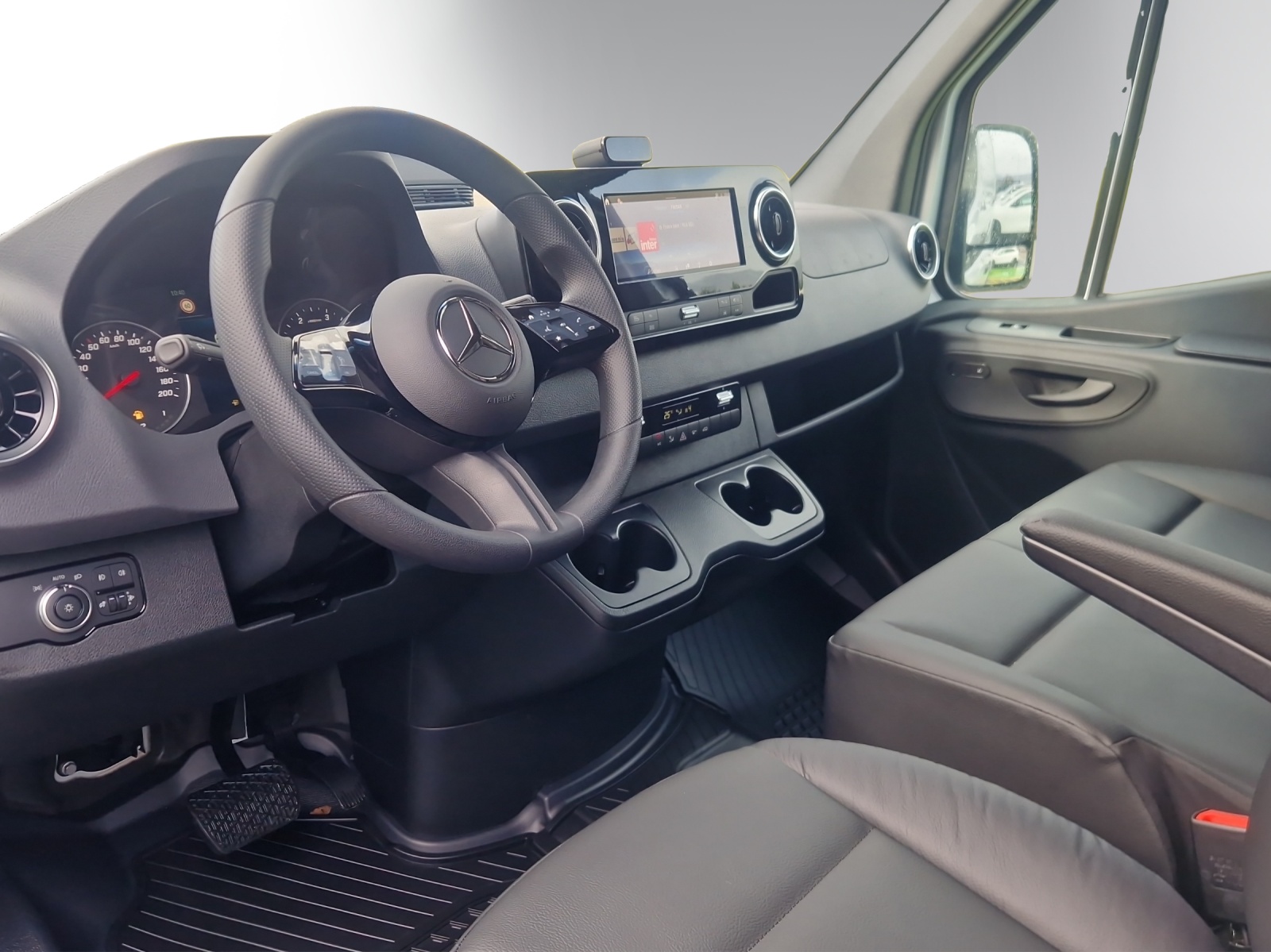 MERCEDES-BENZ Sprinter 315 CDI PRO Standard 9G-TRONIC-image-7