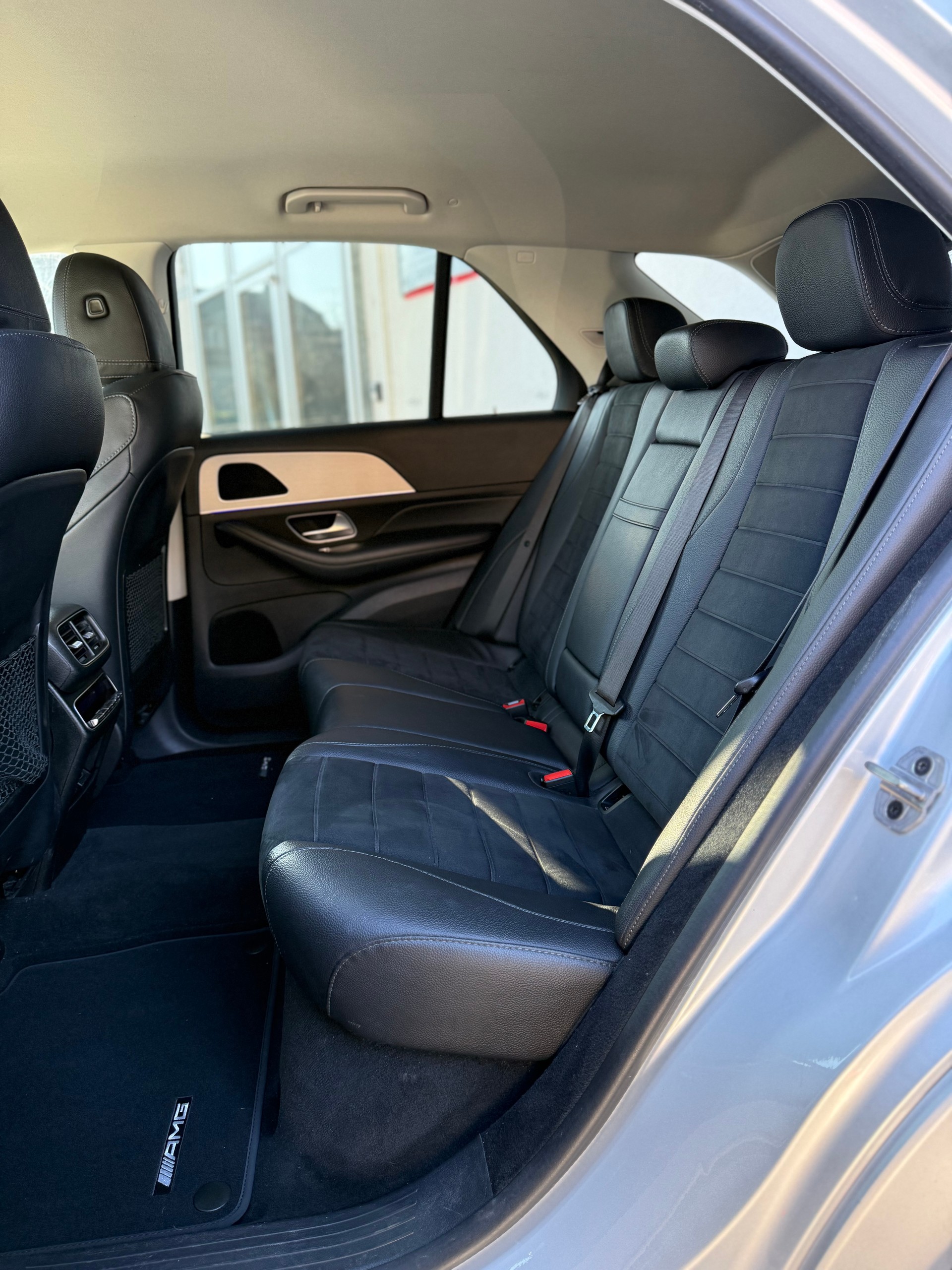 MERCEDES-BENZ GLE 350 de 4Matic AMG Line 9G-Tronic-image-18