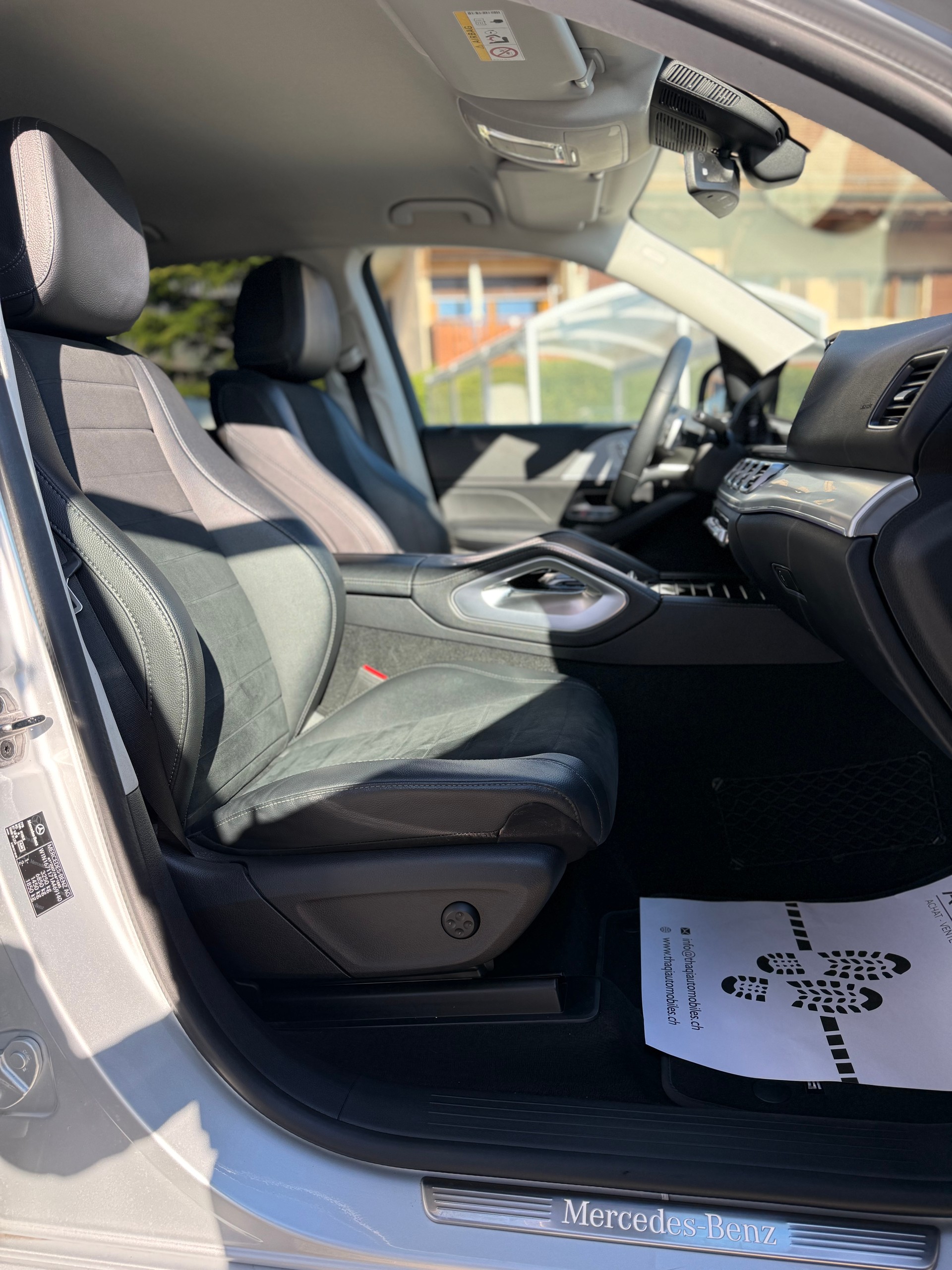 MERCEDES-BENZ GLE 350 de 4Matic AMG Line 9G-Tronic-image-22