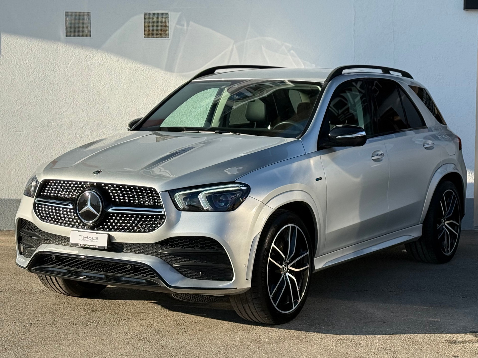 MERCEDES-BENZ GLE 350 de 4Matic AMG Line 9G-Tronic-showroom-element-1