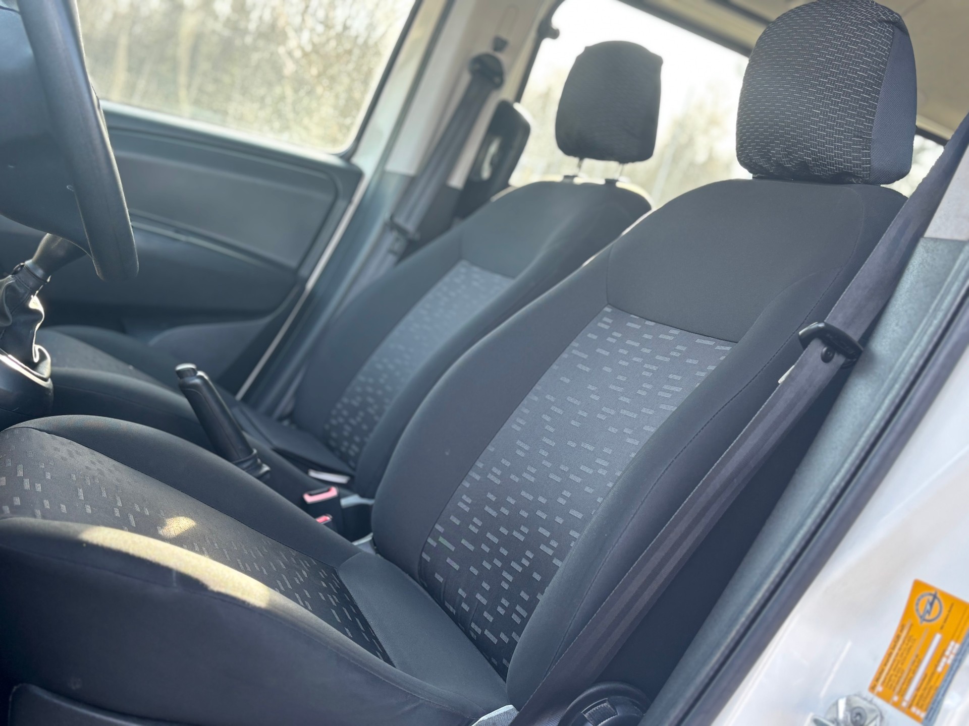 OPEL Combo 1.3 CDTI 2.4 L2H1-image-8