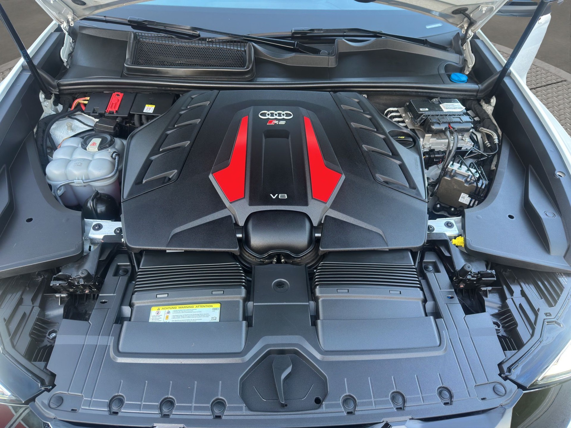 AUDI RSQ8 quattro tiptronic ABT 700PS-image-16