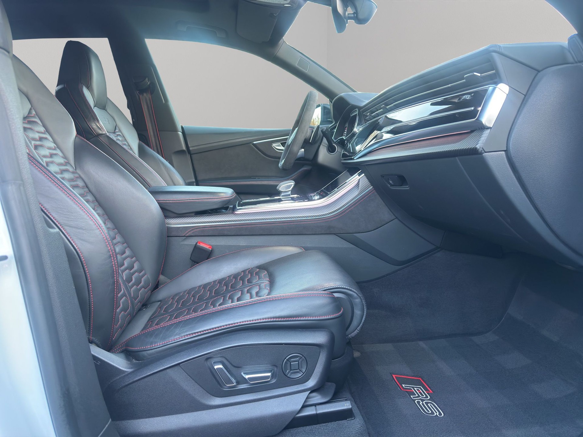 AUDI RSQ8 quattro tiptronic ABT 700PS-image-12
