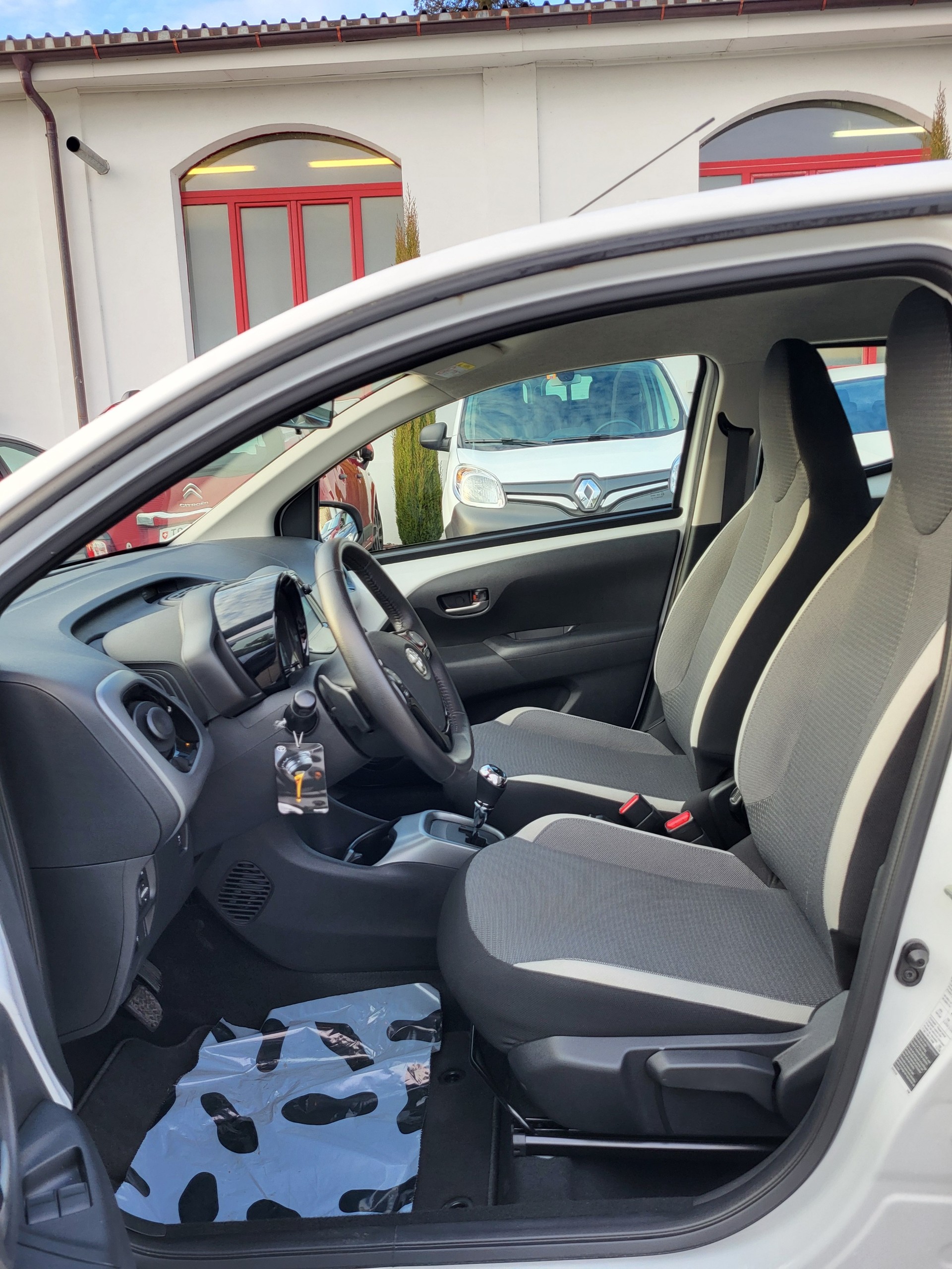 TOYOTA Aygo 1.0 VVT-i X-shift Trend-image-10