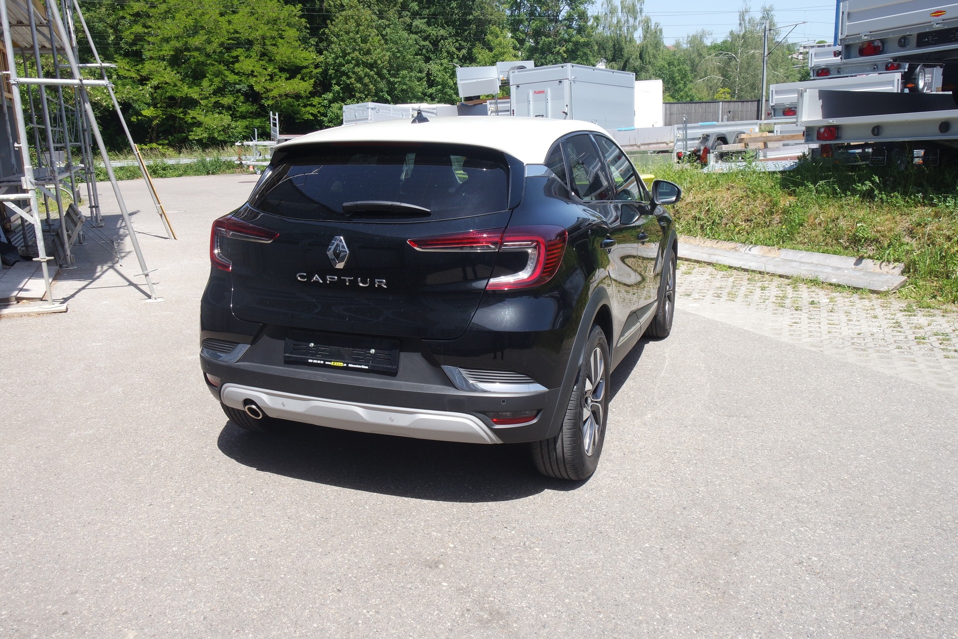 RENAULT Captur 1.3 TCe EDC Intens EDC-image-3