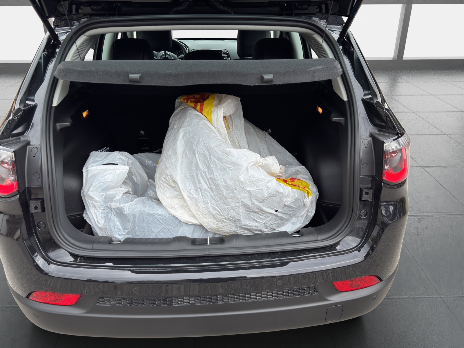 JEEP Compass 4x2 1.3 Turbo Night Eagle-image-13