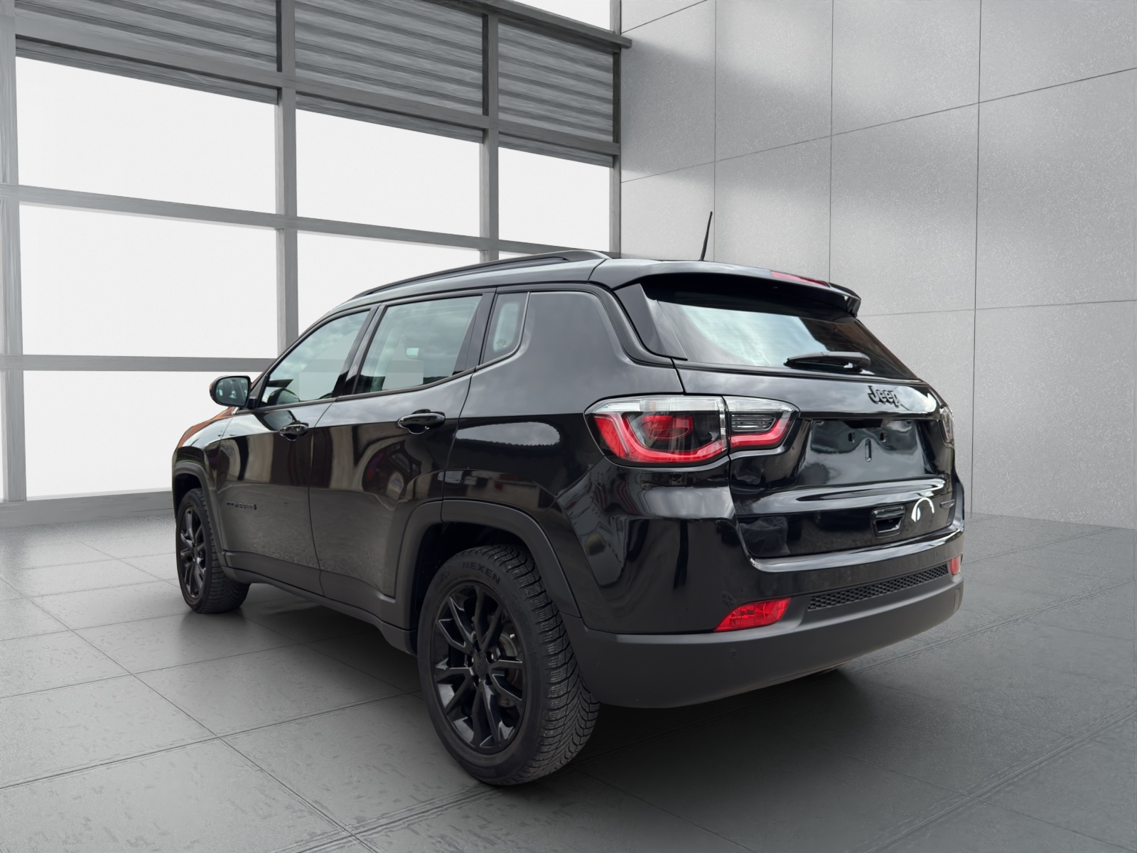 JEEP Compass 4x2 1.3 Turbo Night Eagle-image-2