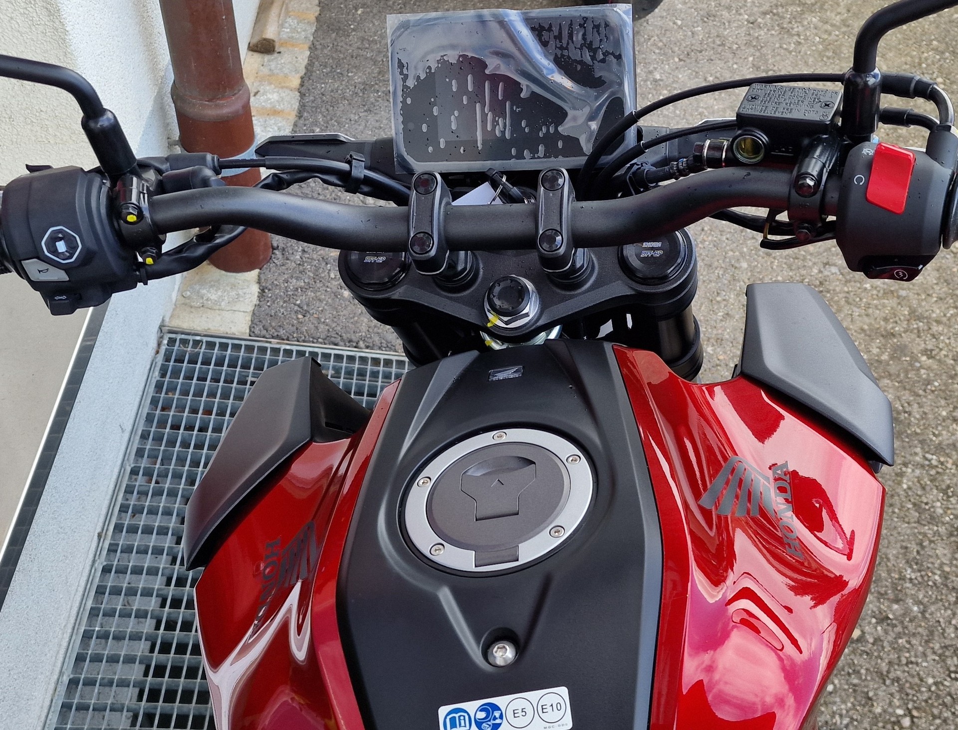 HONDA CB 125 R-image-1