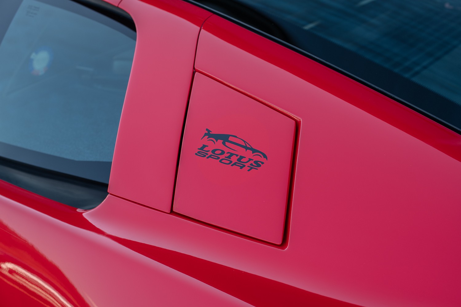 LOTUS Esprit 2.2 Turbo SE Targa-image-6