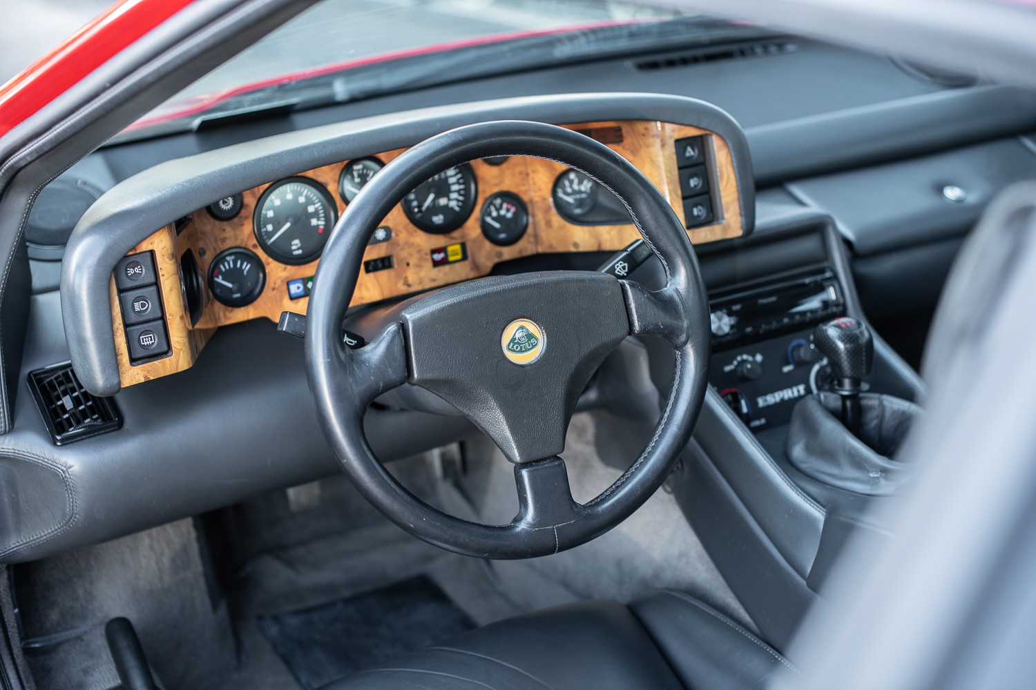 LOTUS Esprit 2.2 Turbo SE Targa-image-8