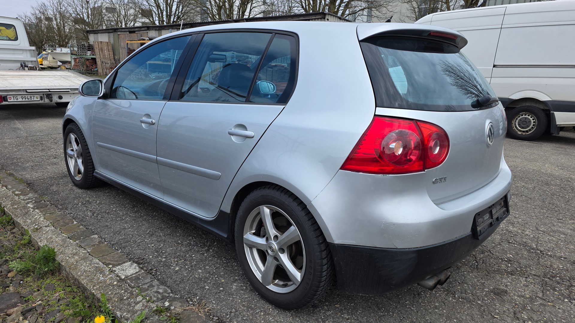 VW Golf 2.0 TFSI GTI-image-6
