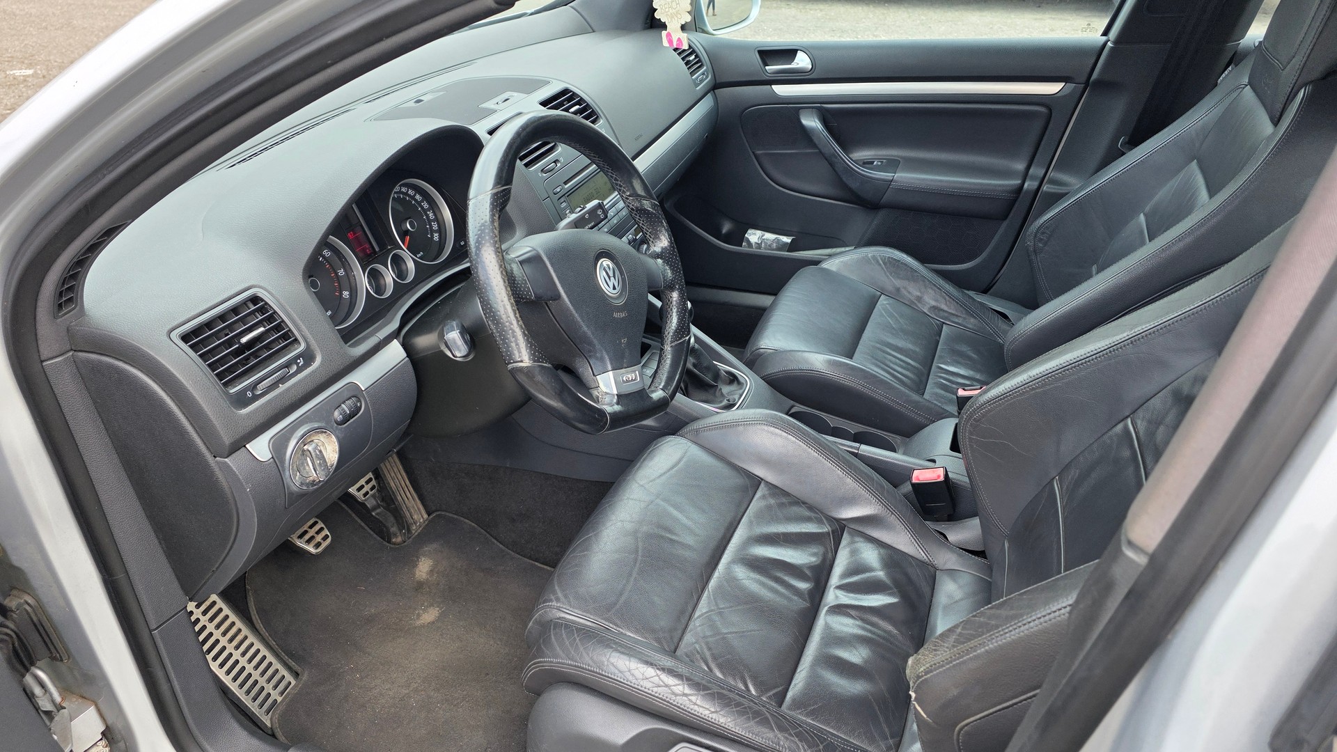 VW Golf 2.0 TFSI GTI-image-8