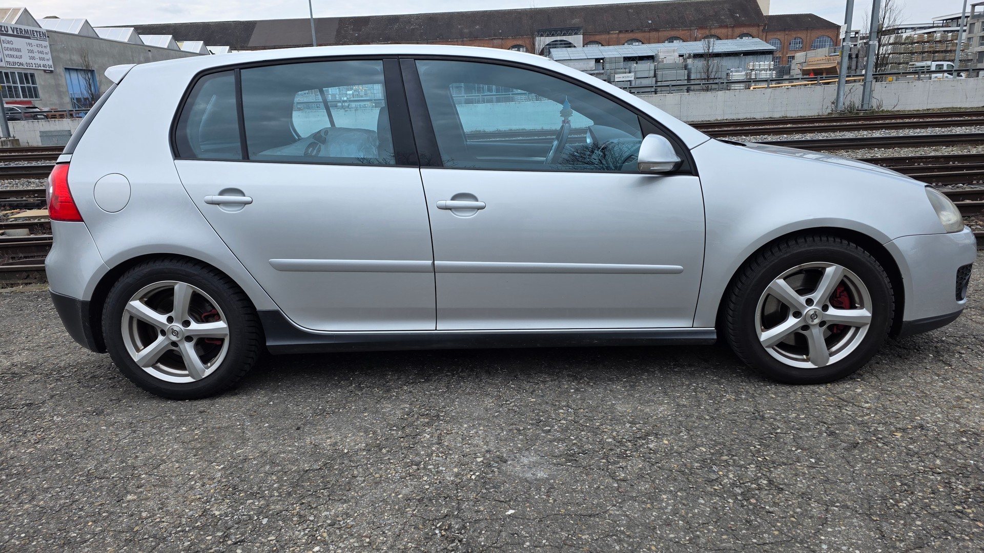 VW Golf 2.0 TFSI GTI-image-3