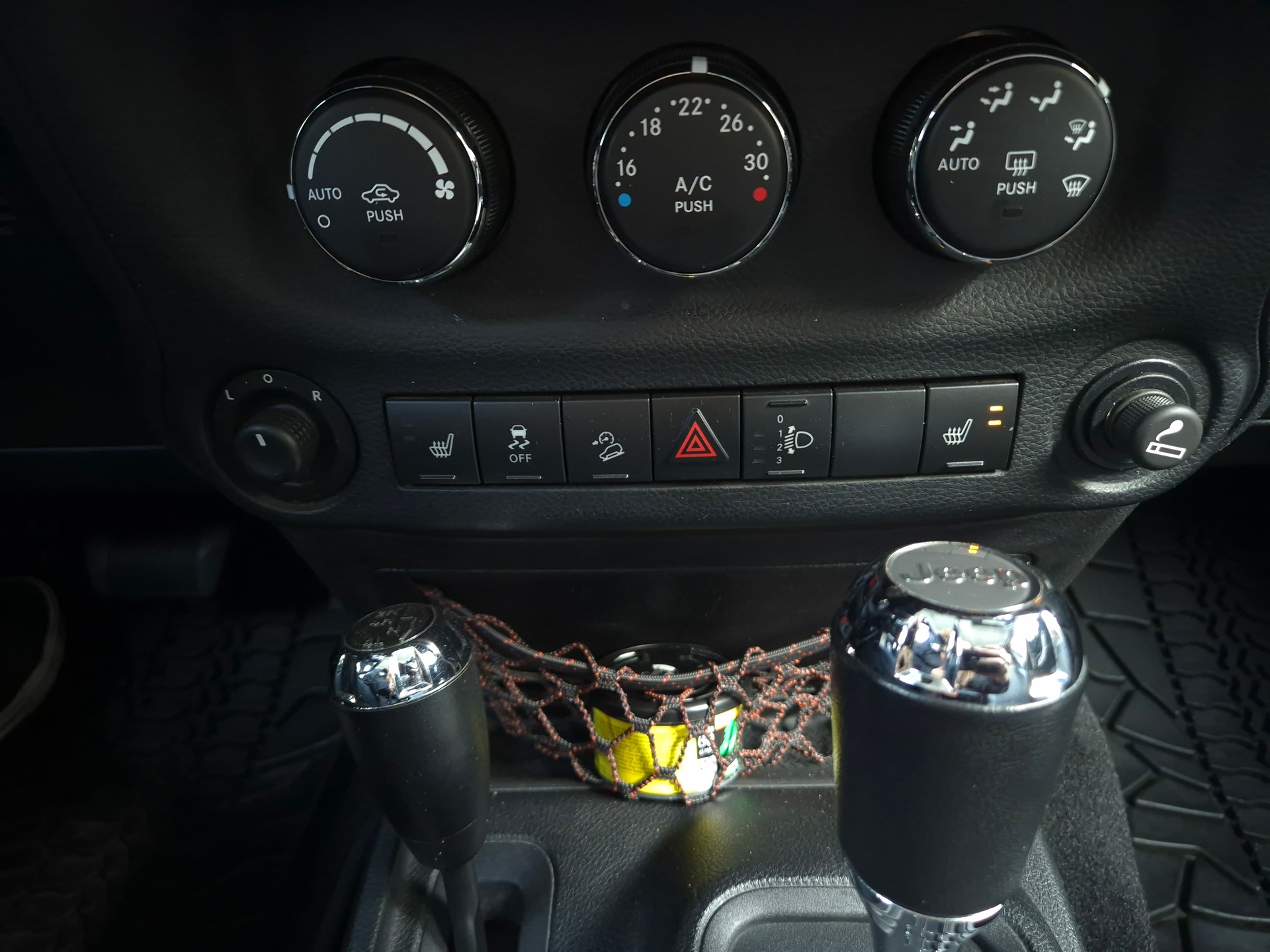 JEEP Wrangler 2.8CRD Unlimited Arctic Automatic-image-22