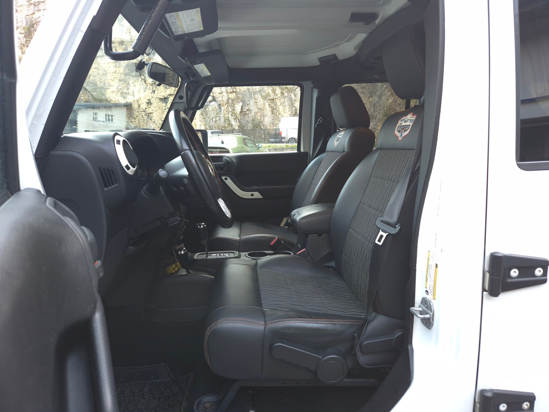 JEEP Wrangler 2.8CRD Unlimited Arctic Automatic-image-16