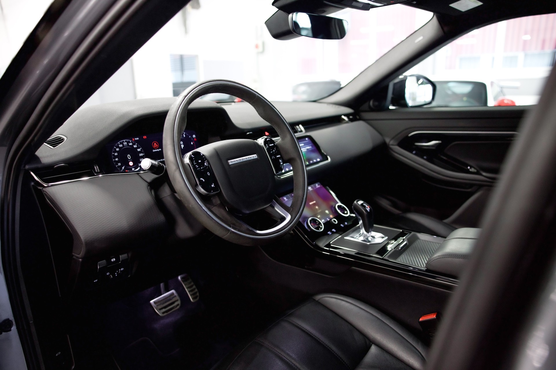 LAND ROVER Range Rover Evoque D R-Dynamic S-image-18