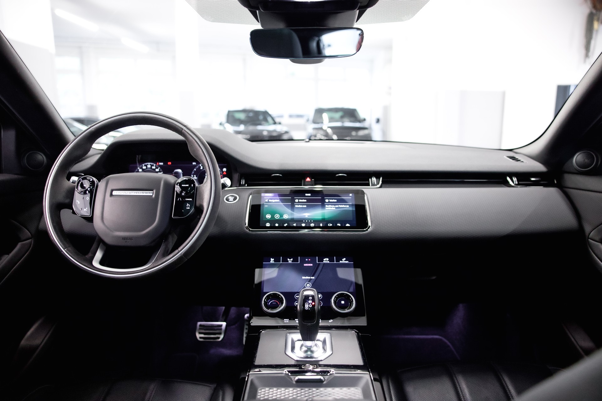 LAND ROVER Range Rover Evoque D R-Dynamic S-image-17