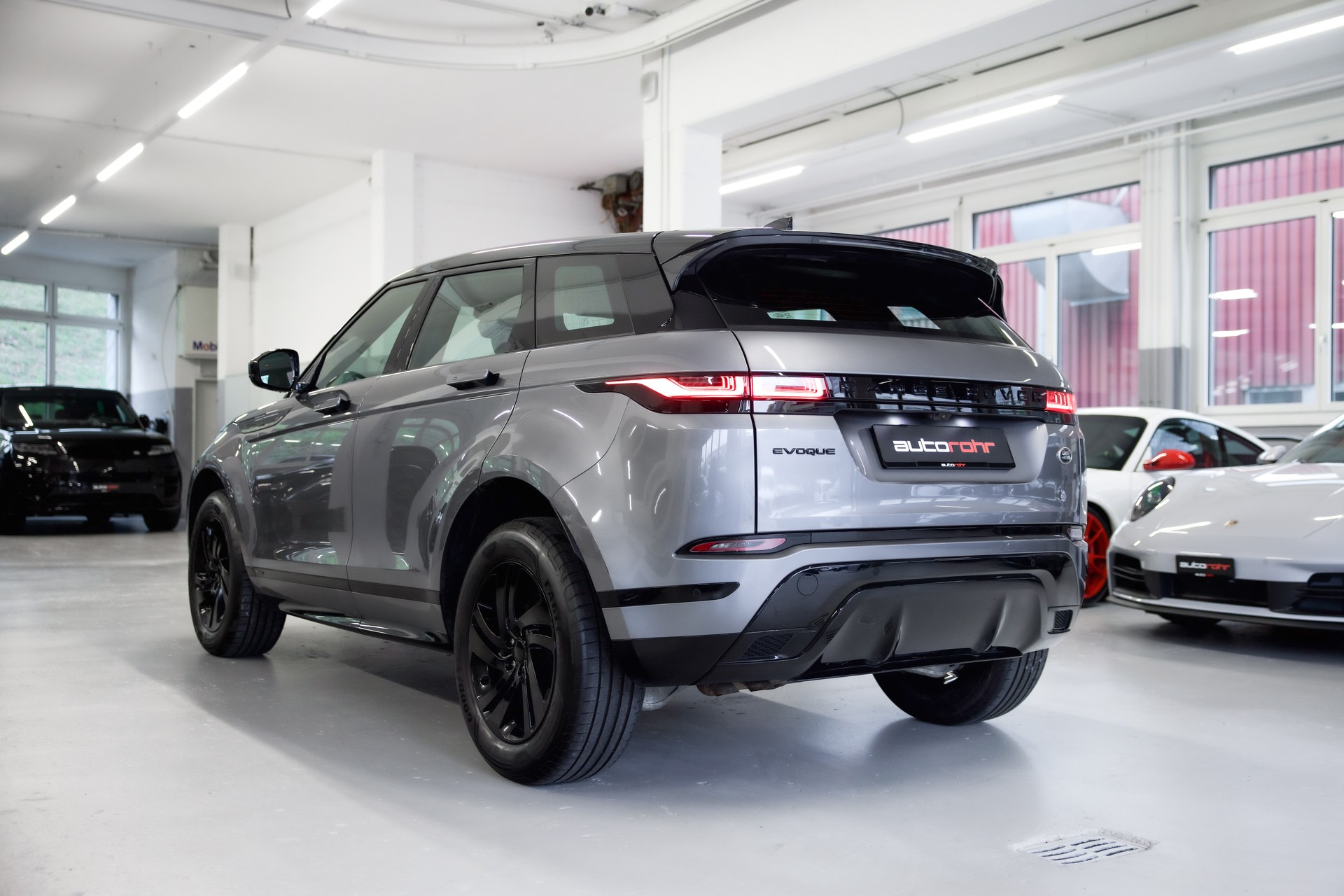 LAND ROVER Range Rover Evoque D R-Dynamic S-image-6
